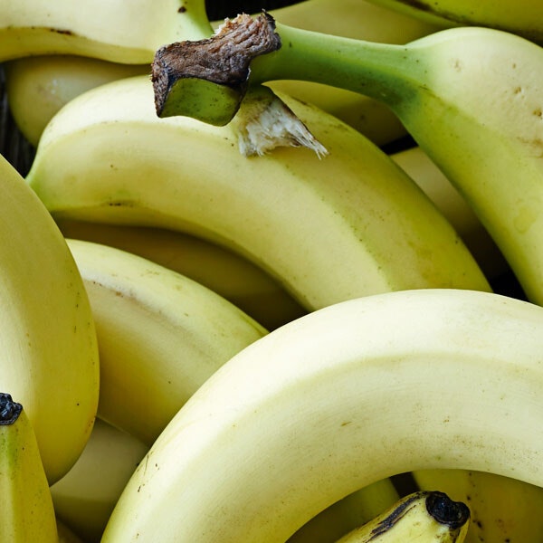 Derfor må du aldrig lægge bananer i køleskabet!