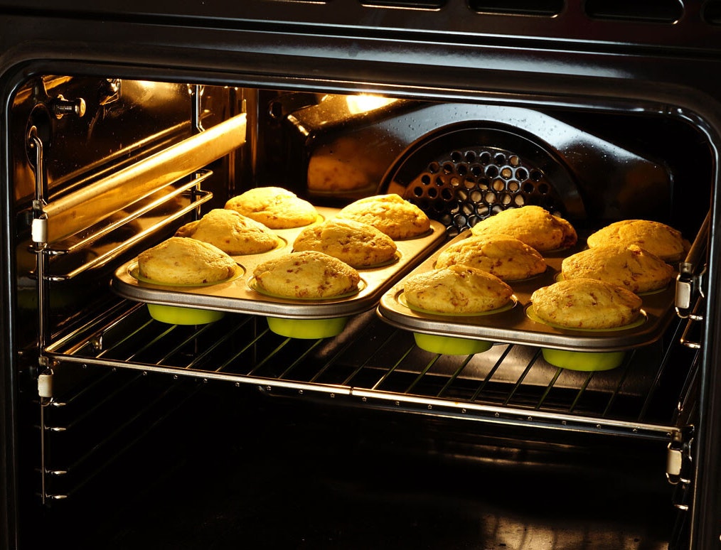 snorkel ustabil Mince Rengøring af ovn - de bedste tips til at rense ovn | SPIS BEDRE