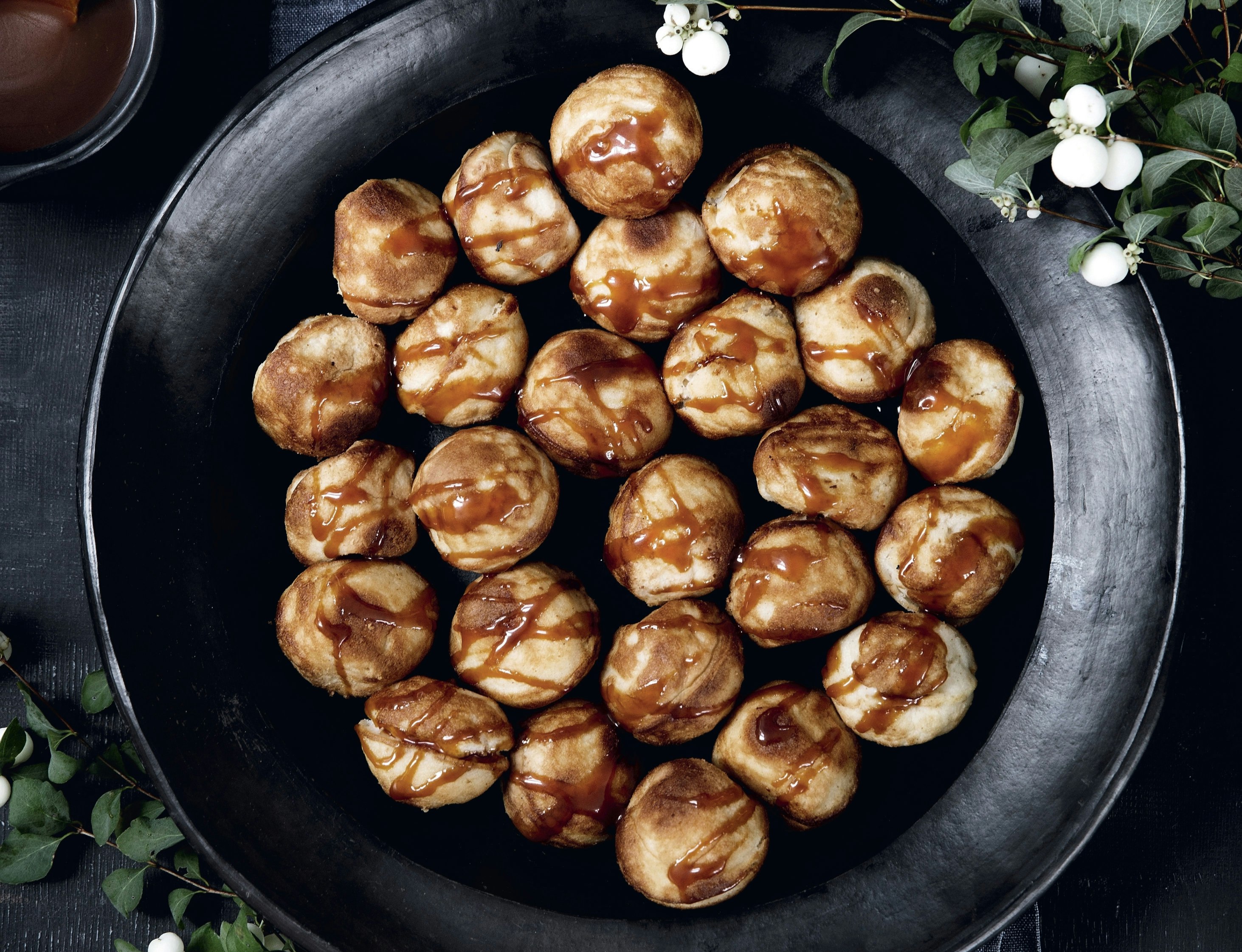 Æbleskiver med karamel