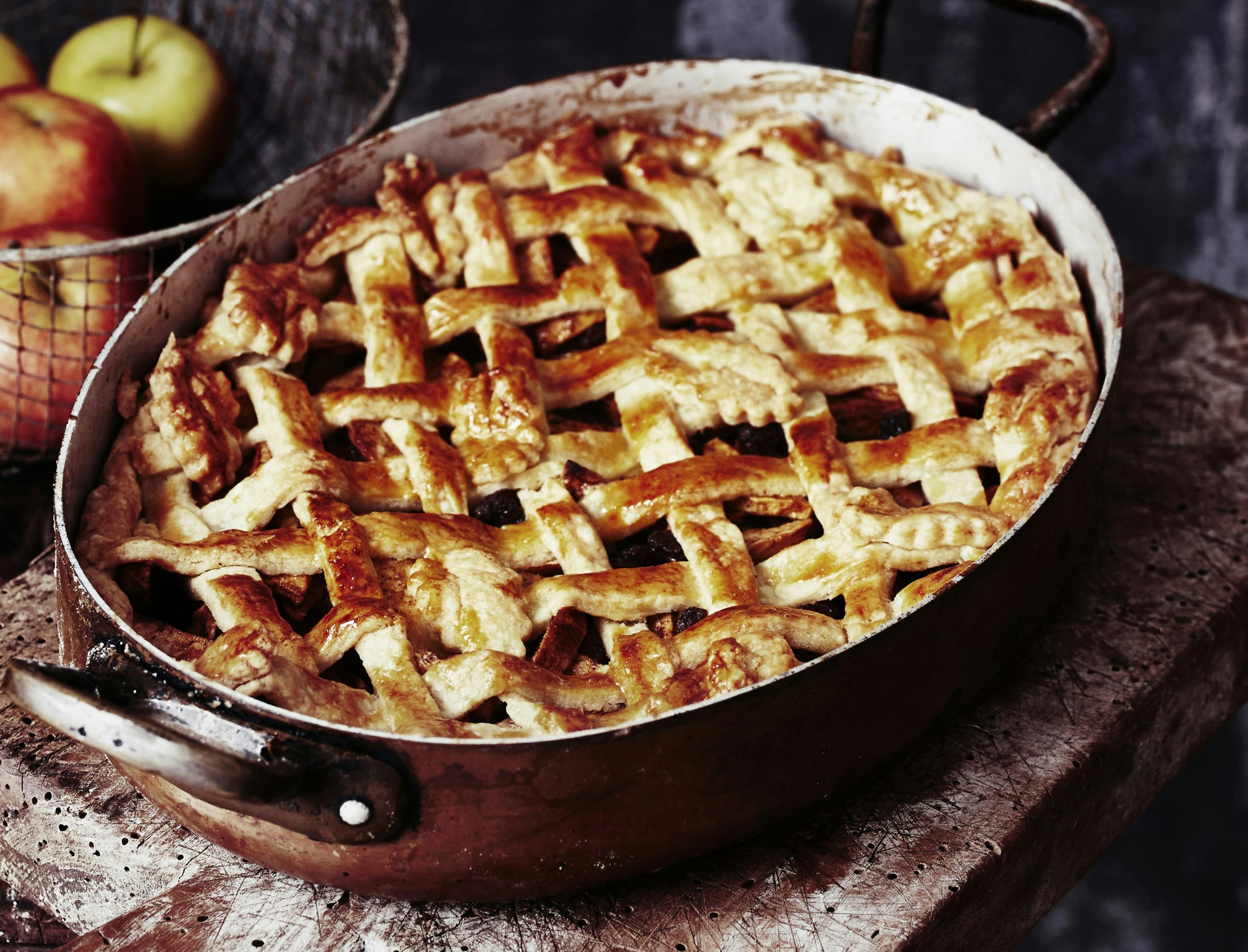 Æbletærte med kanel og gitterlåg