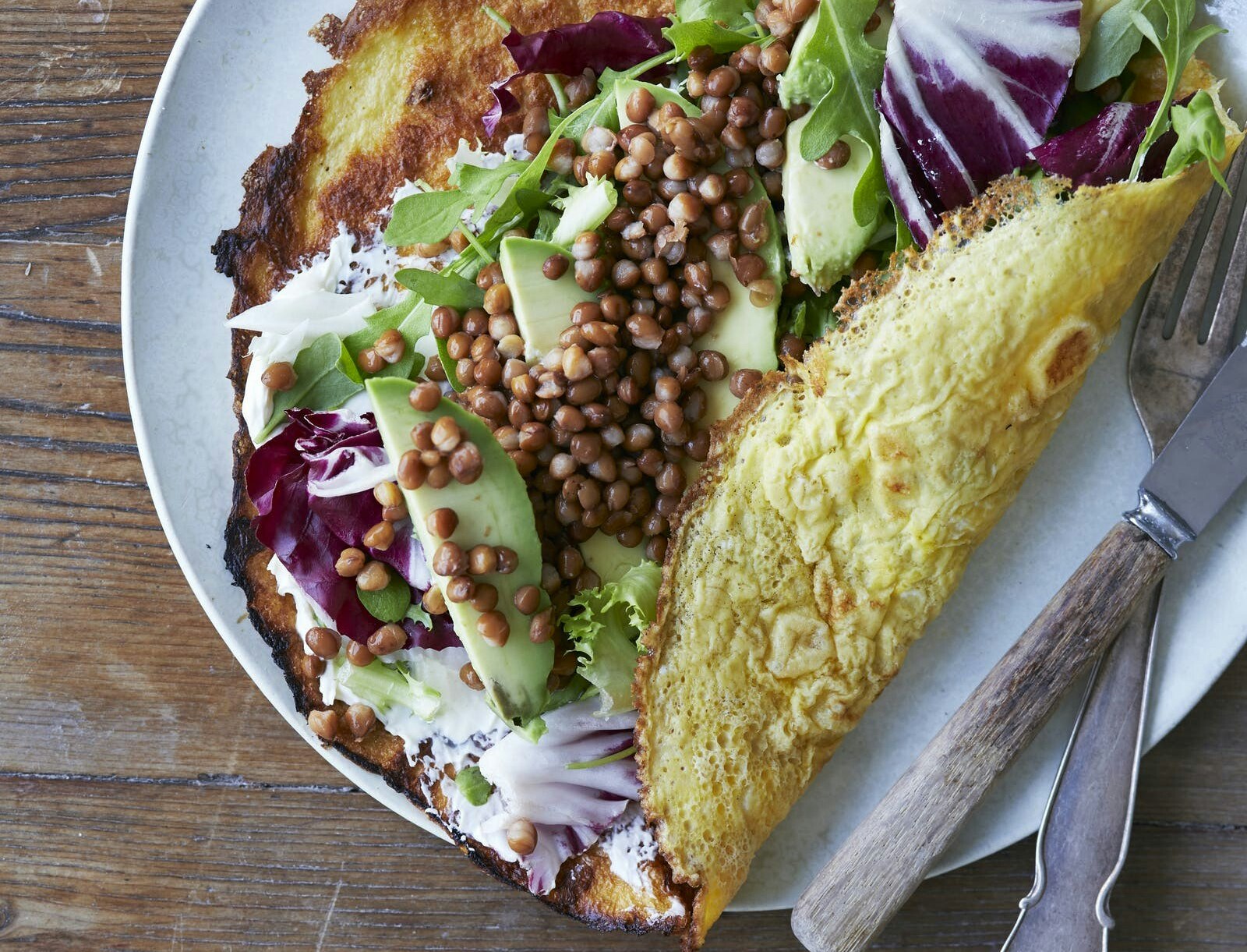 Æggewraps med linser og avocado