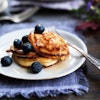 Amerikanske pandekager med blåbær