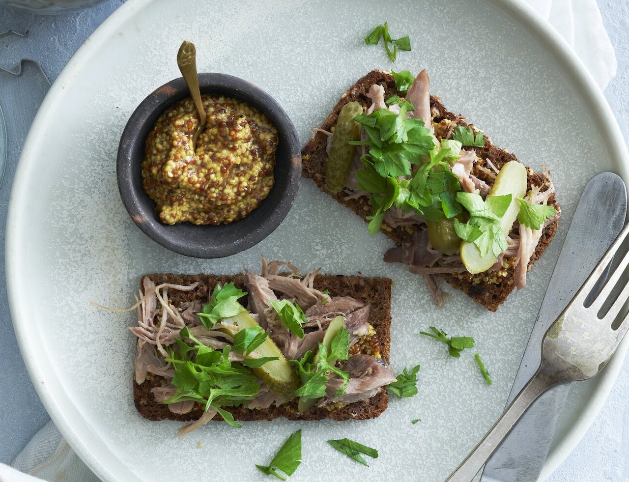 Anderillette med grov sennep