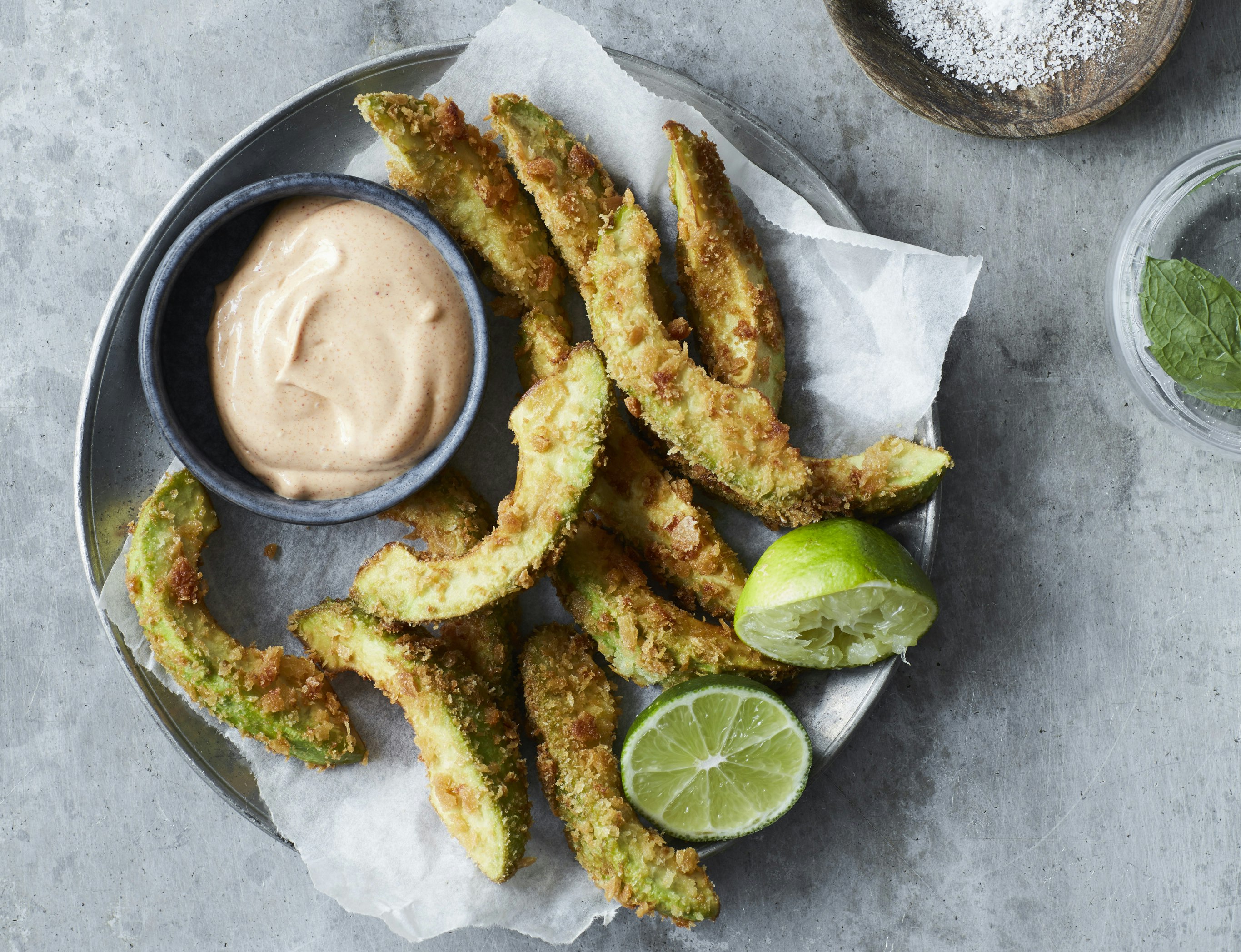 Avocadofritter med spicy mayo