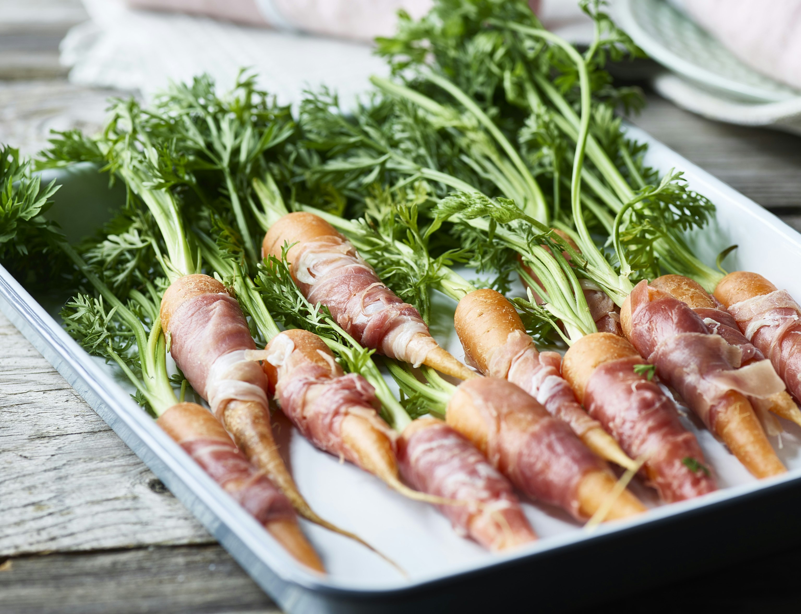 Bagte gulerødder med parmaskinke