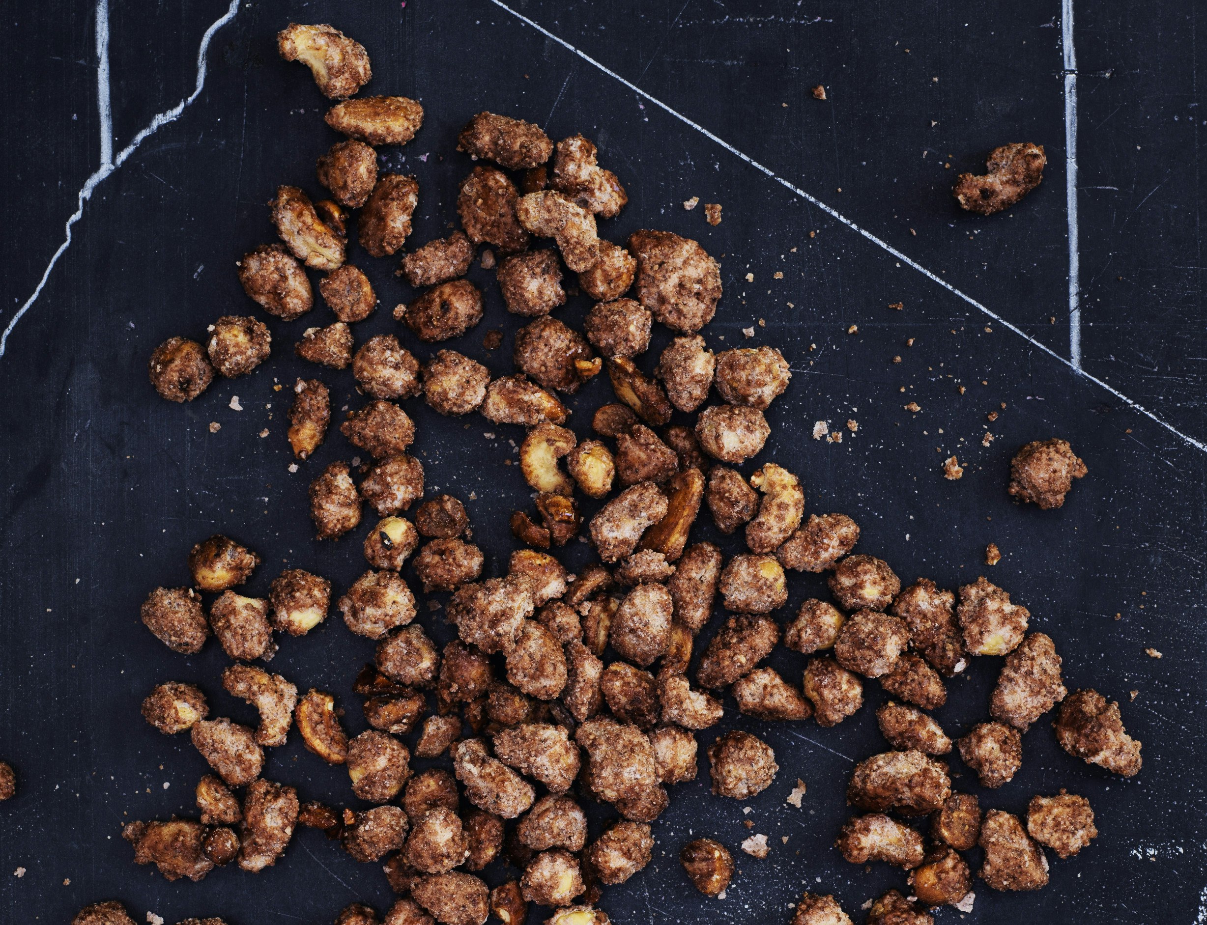 Brændte nødder med kanel