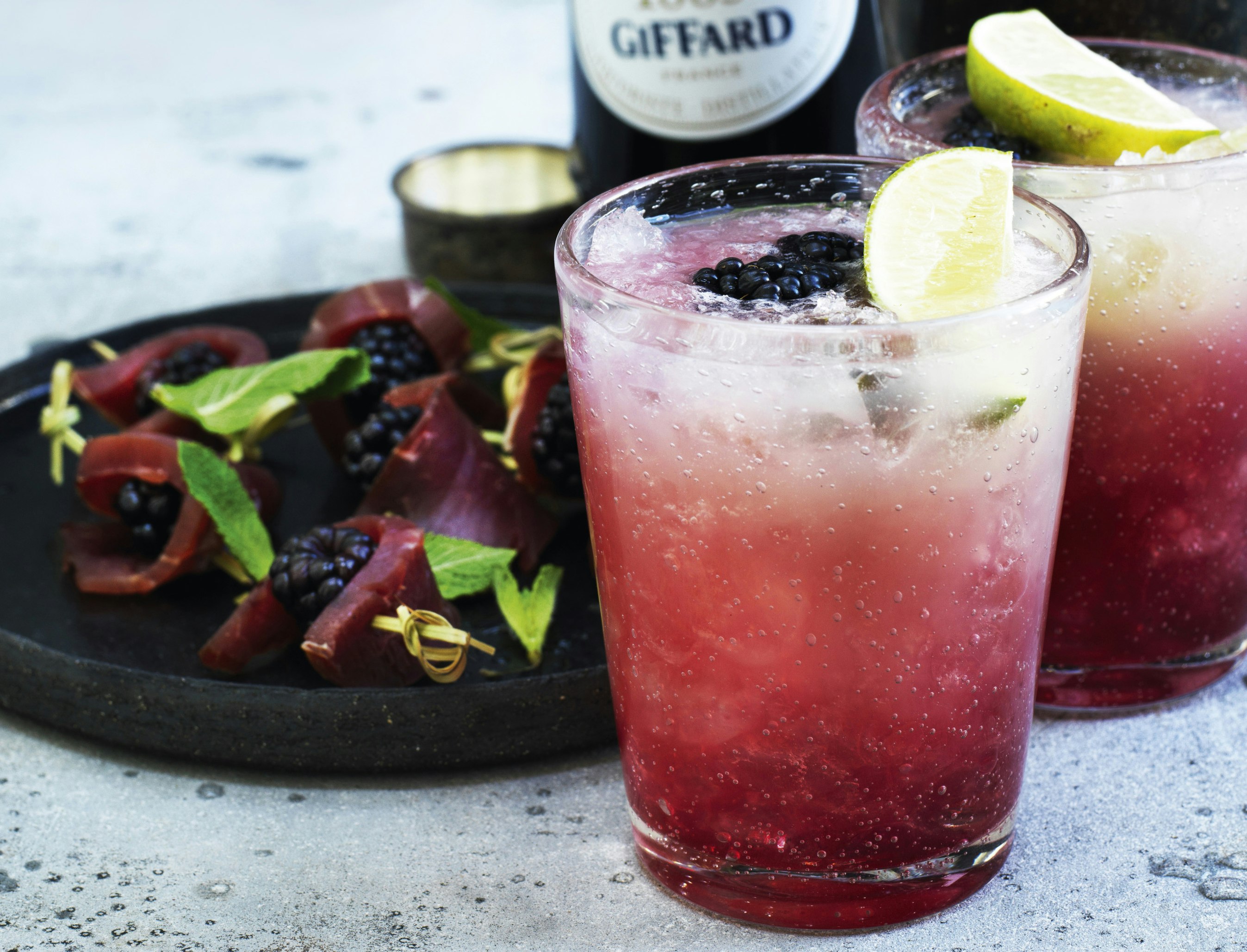 Bramble med snack af røget svinemørbrad