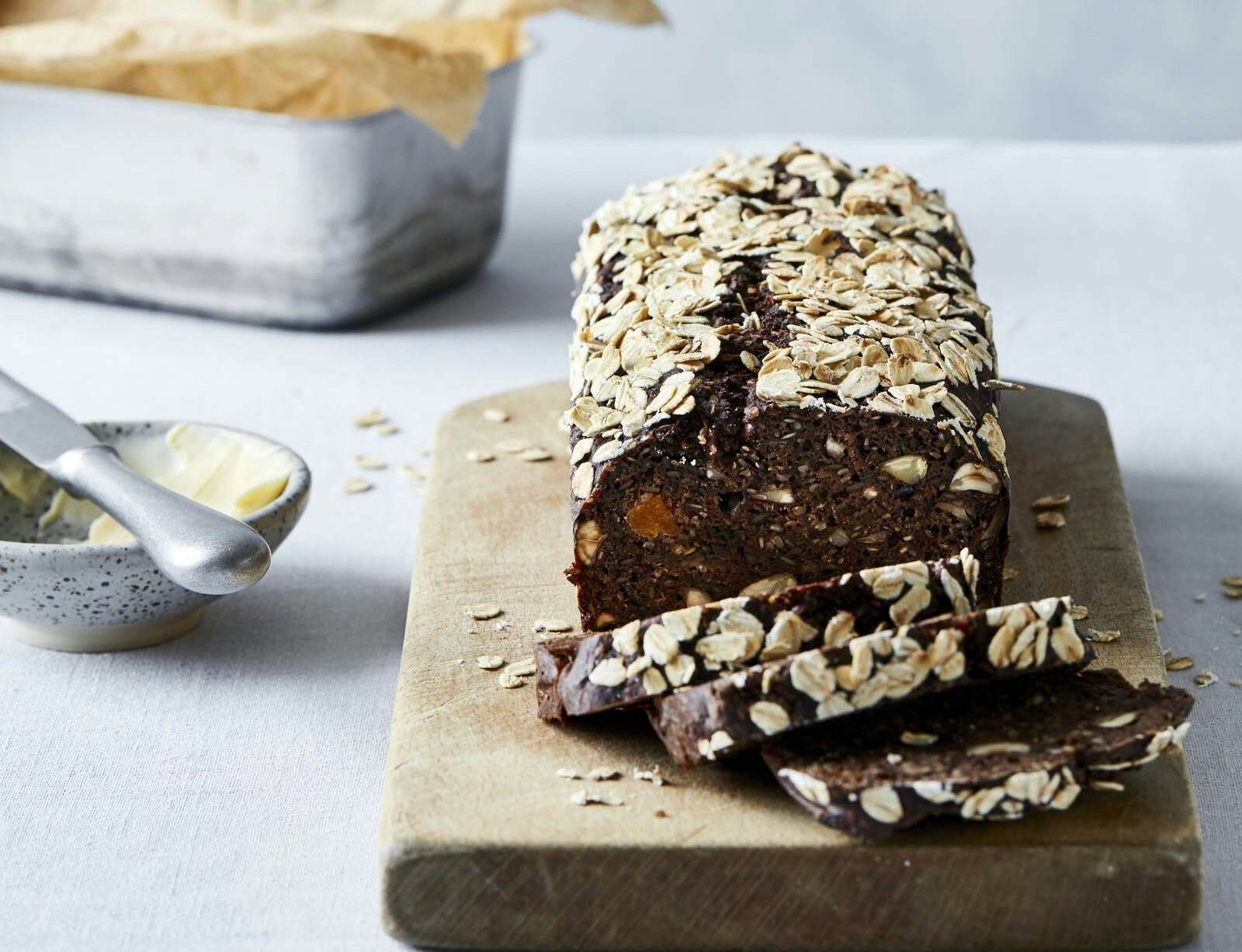 Brød med bønner, tørret frugt og nødder