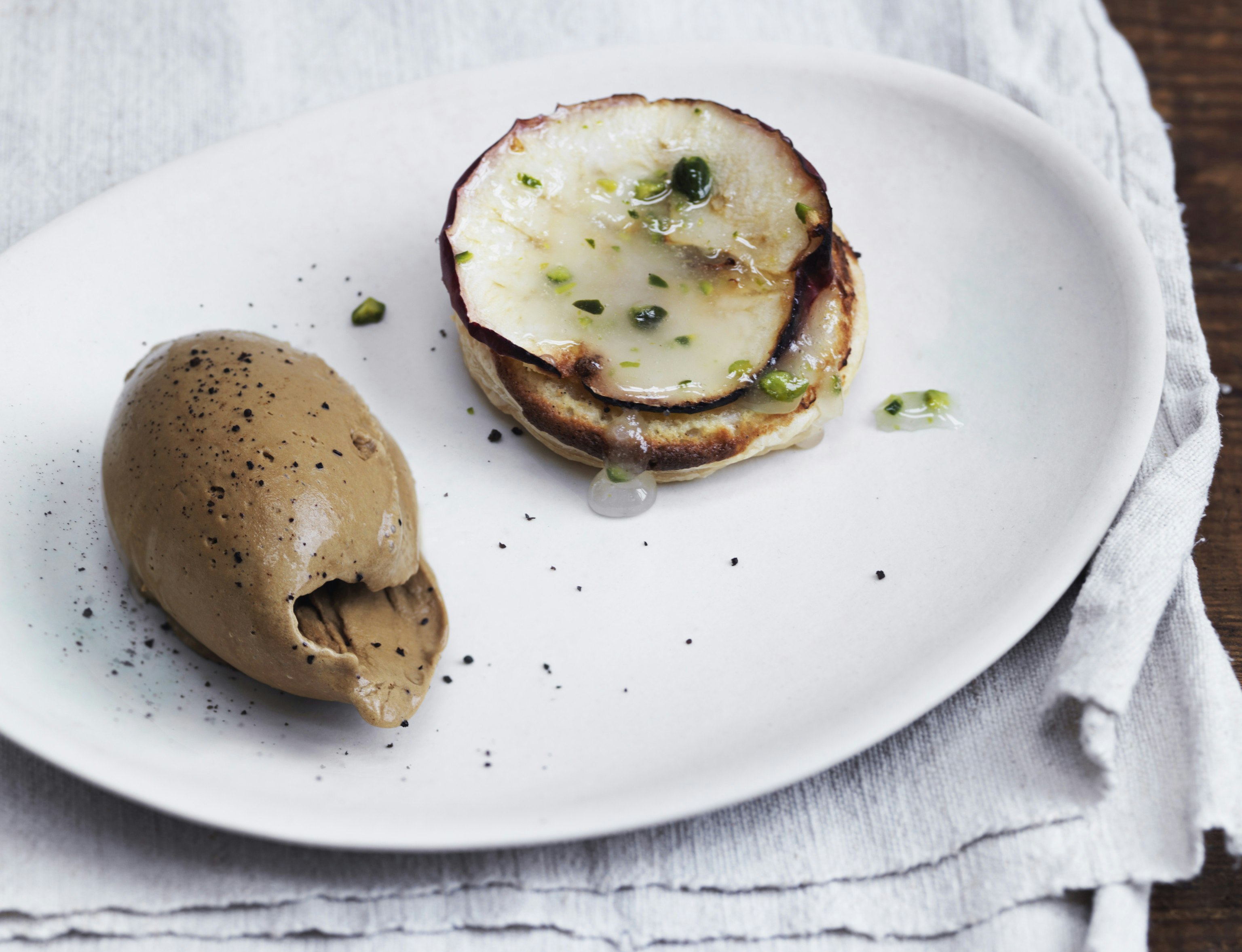 Butterdejskager med lakridsis