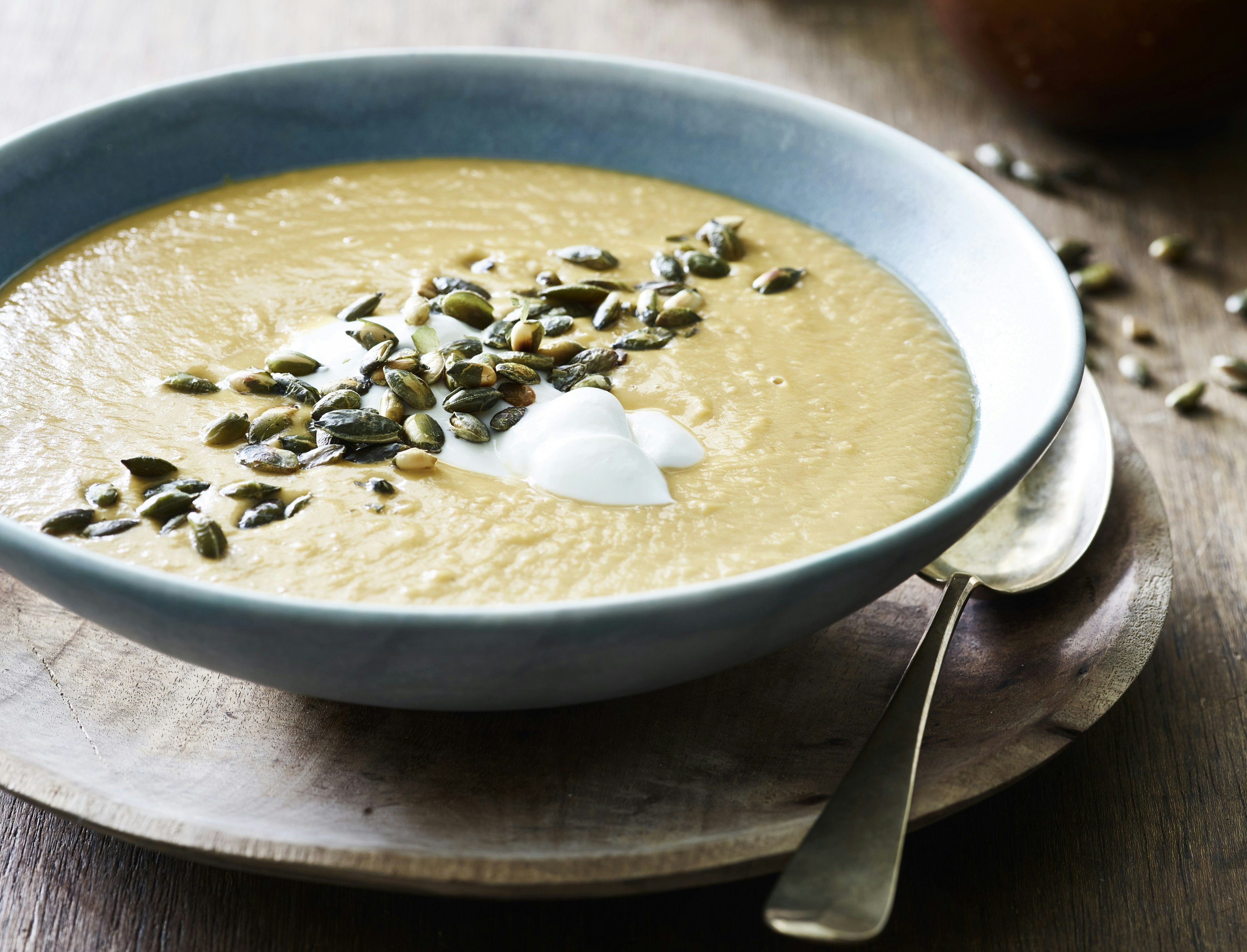 Butternutsquashsuppe med peanutbutter