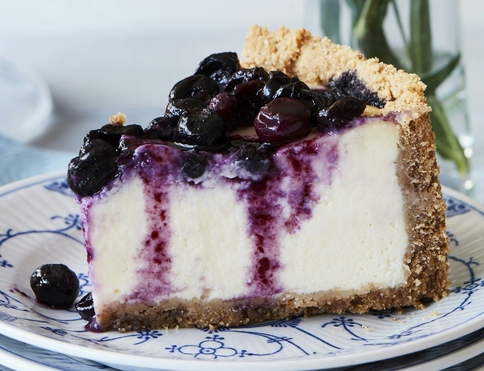 Cheesecake med kiksebund og blåbær