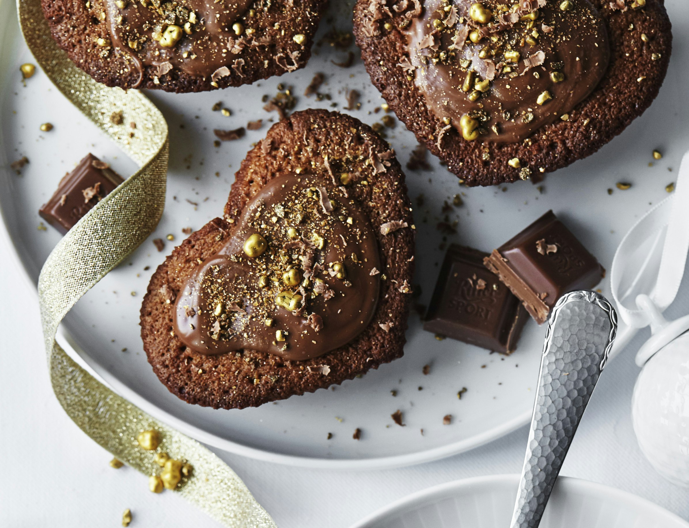 Chokoladehjerter med smeltende nougat