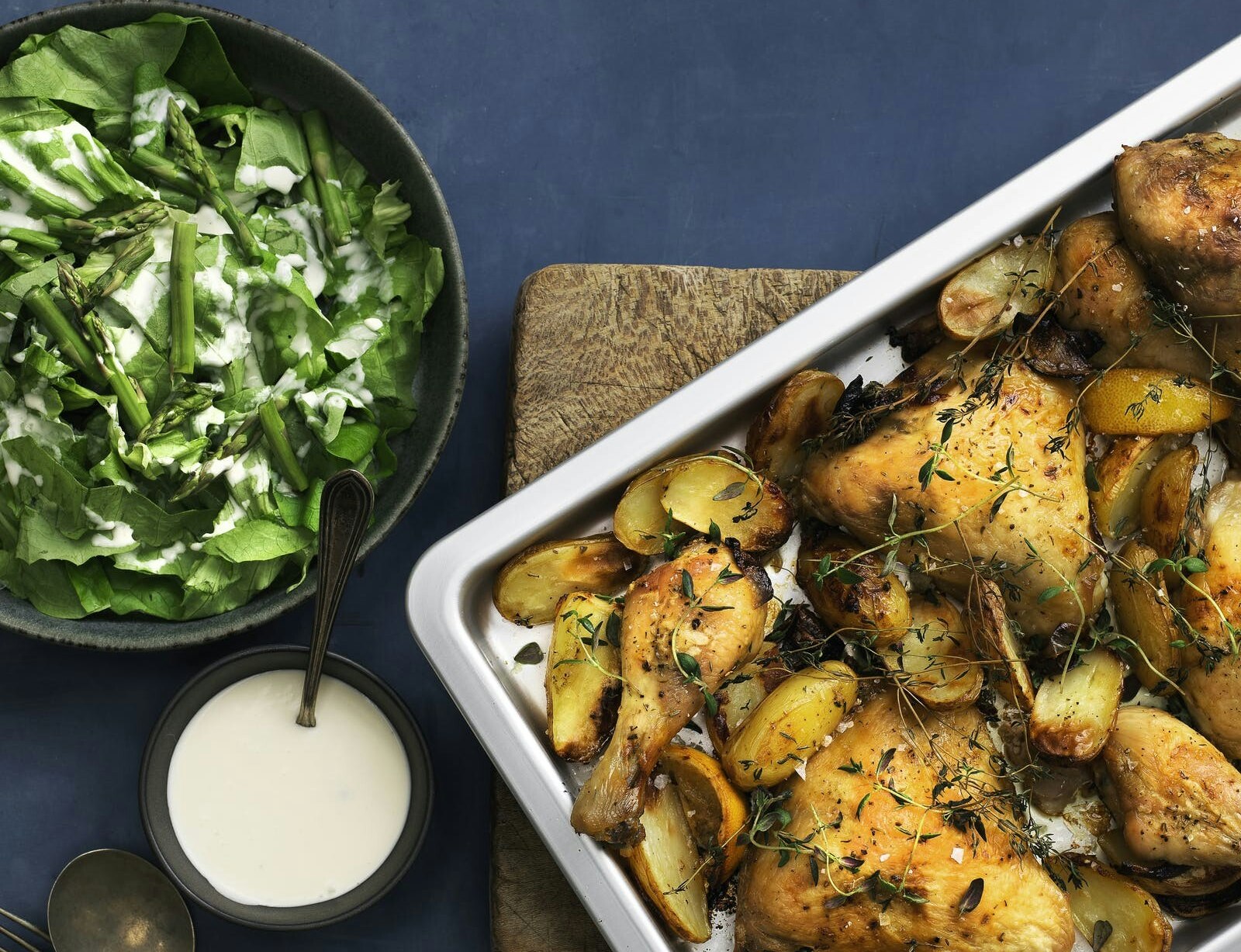 Citronkylling i fad med kartofler og mormorsalat