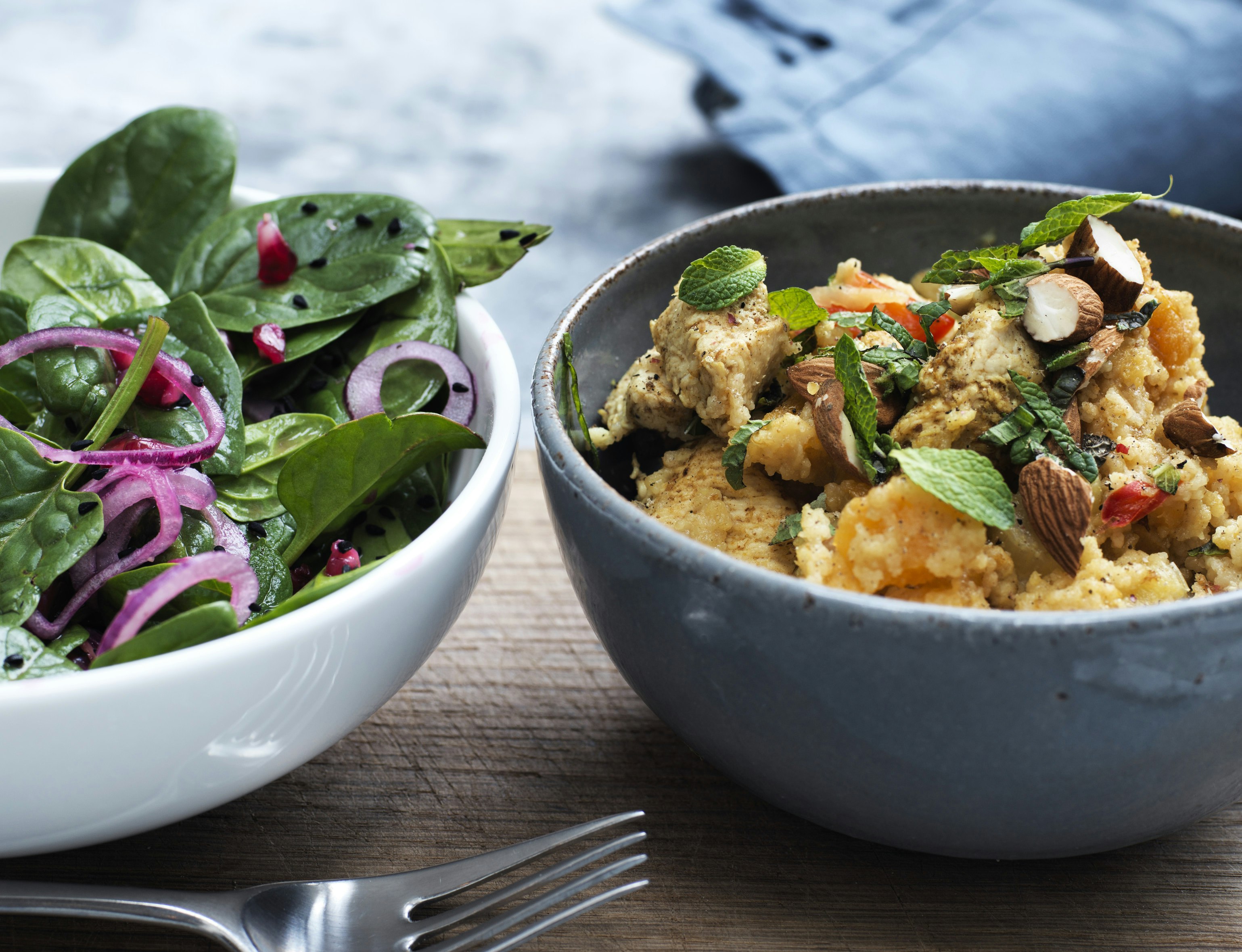 Couscous med kylling og spinatsalat