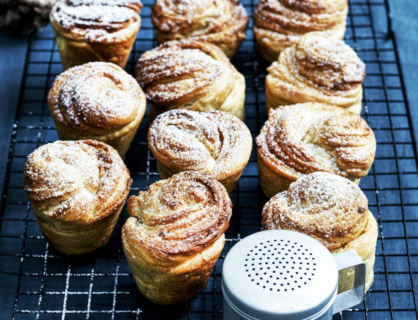 Cruffin med marcipan og kardemomme