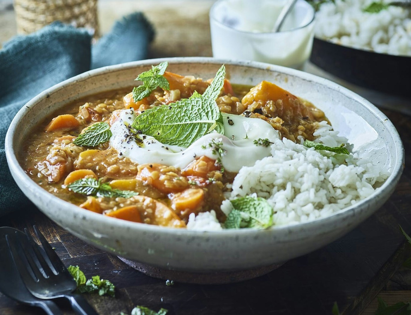 Curry med græskar, røde linser og ris