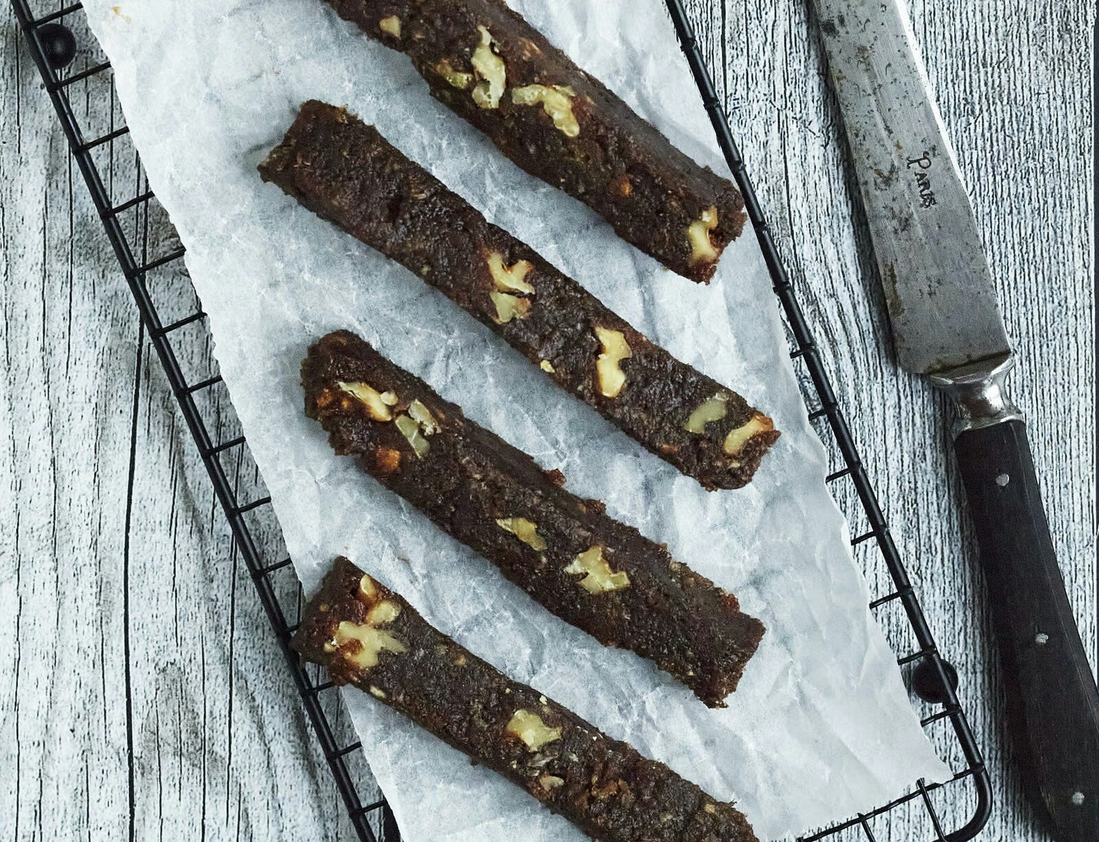 Daddel-brownie med valnødder