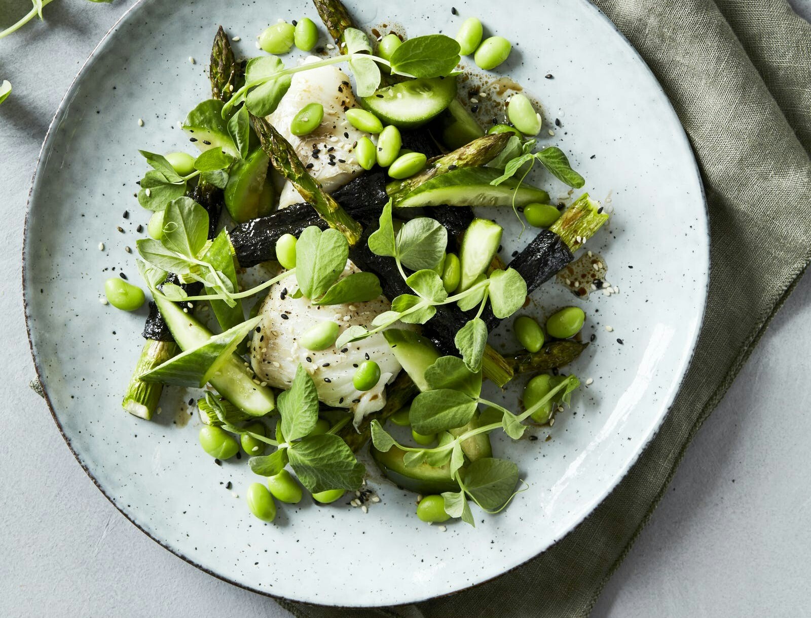 Dampet fisk med noritang og gomadressing