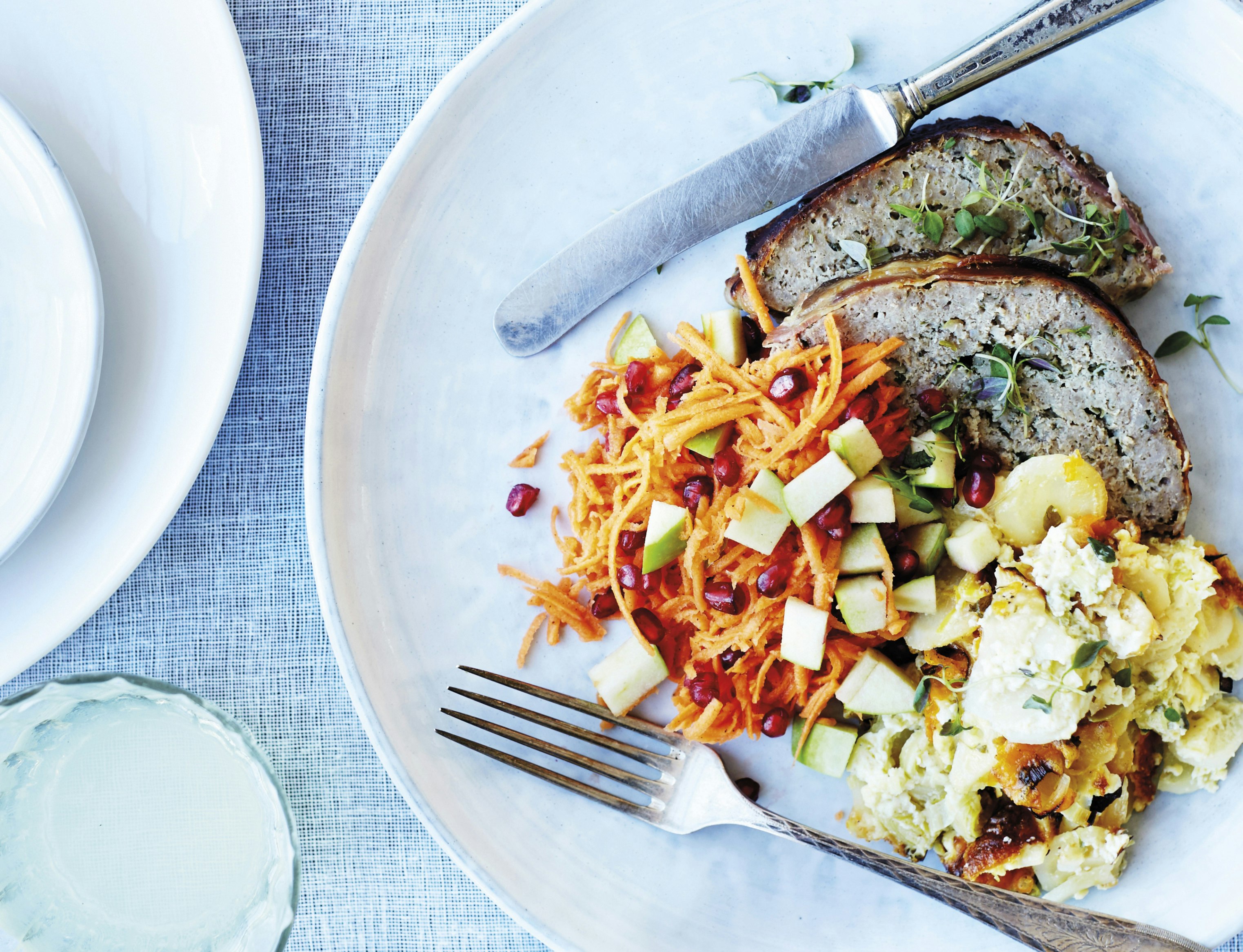 Forloren hare med gratin og råkost