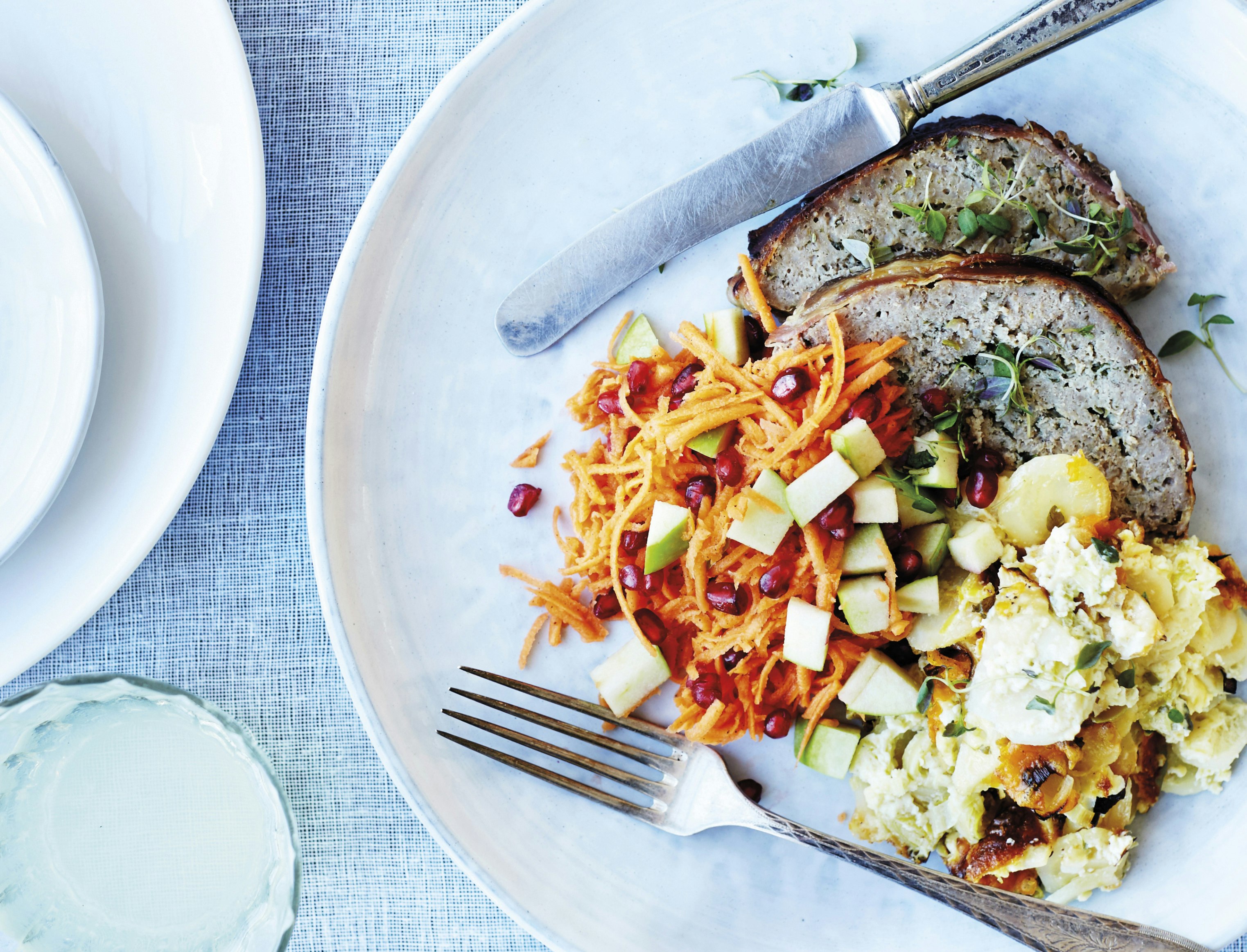 Forloren hare med gratin og råkost