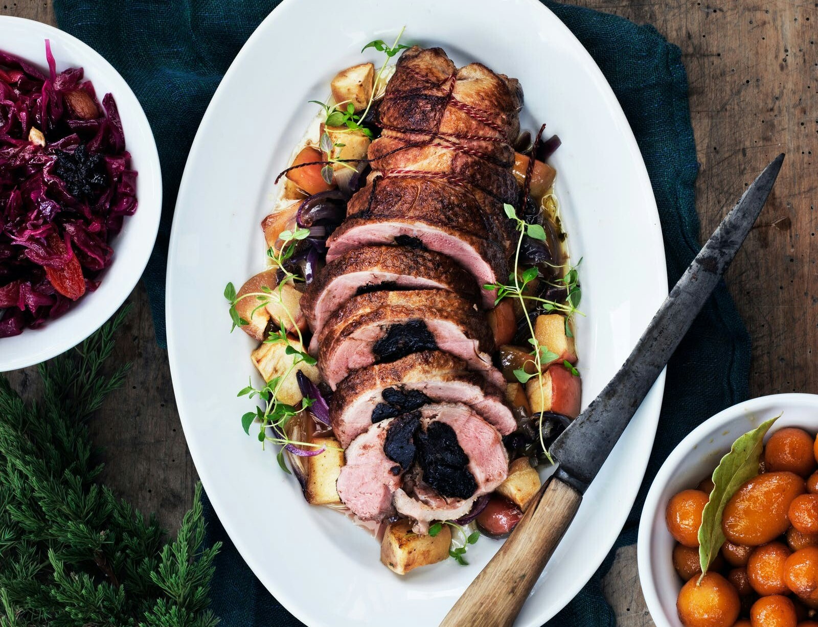 Fyldt andebryststeg med svesker