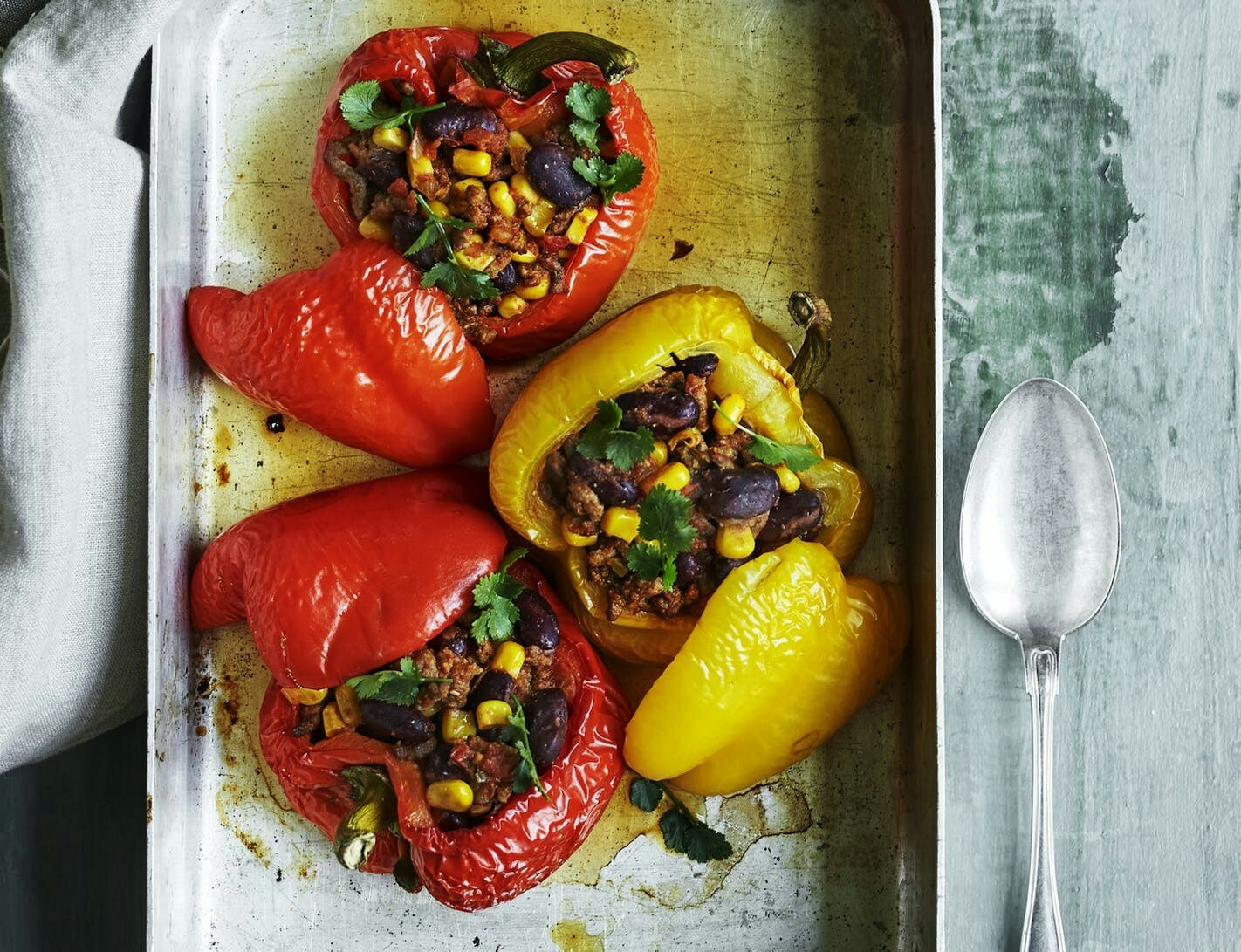 Fyldte peberfrugter med mexikrydret kød