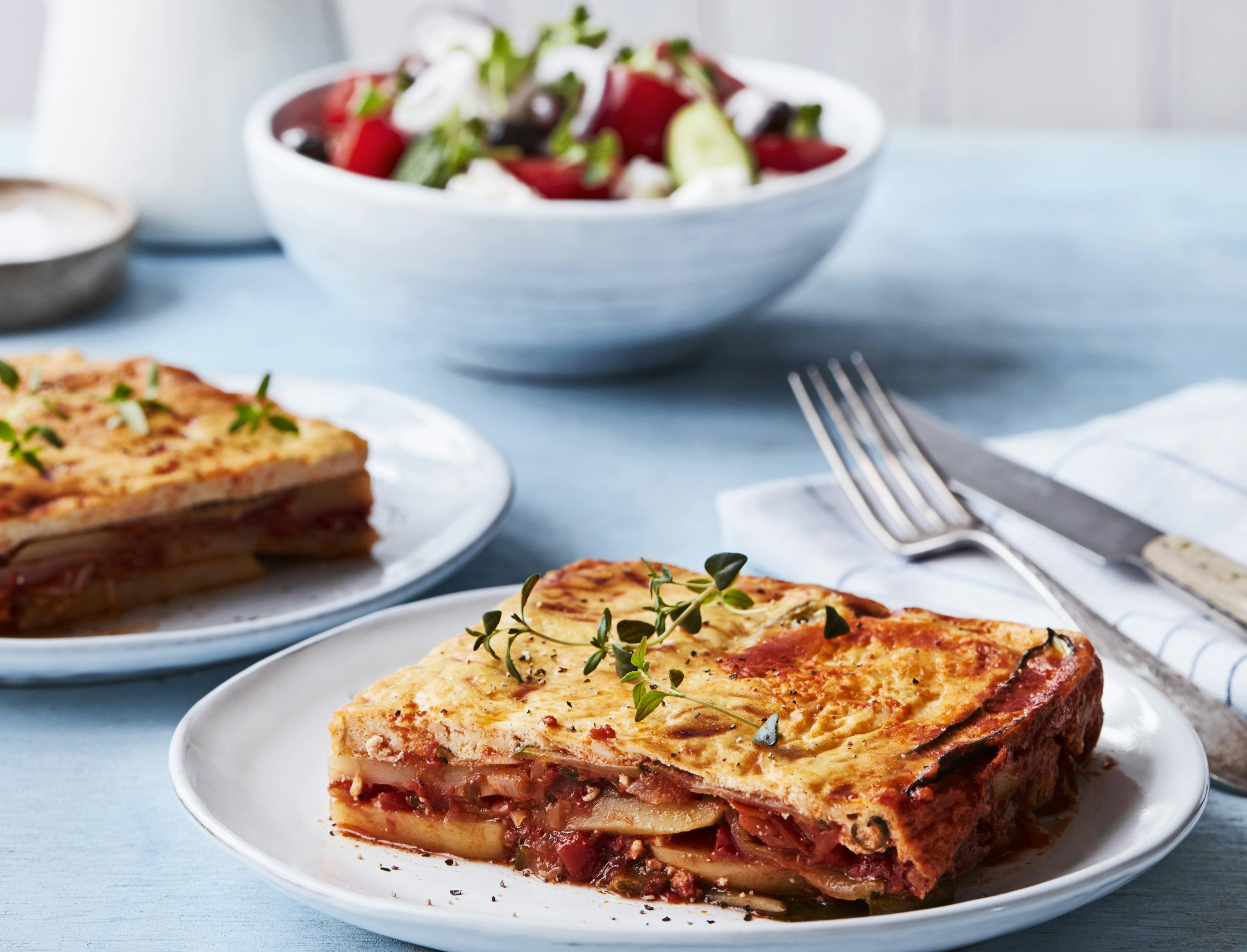 Grøn moussaka med yoghurt-bechamelsauce