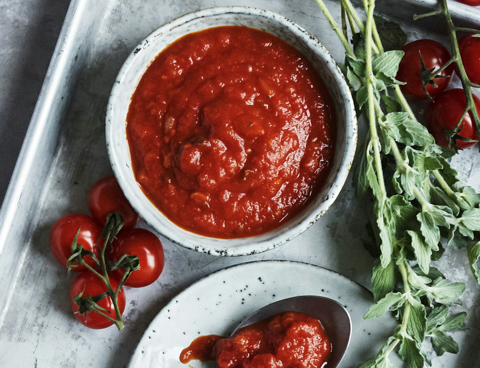 Grundopskrift på tomatsauce