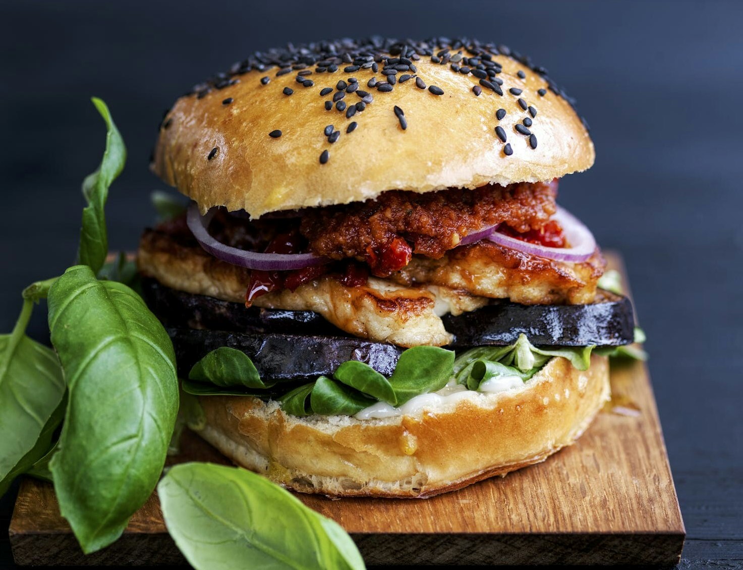 Halloumi-burger med aubergine