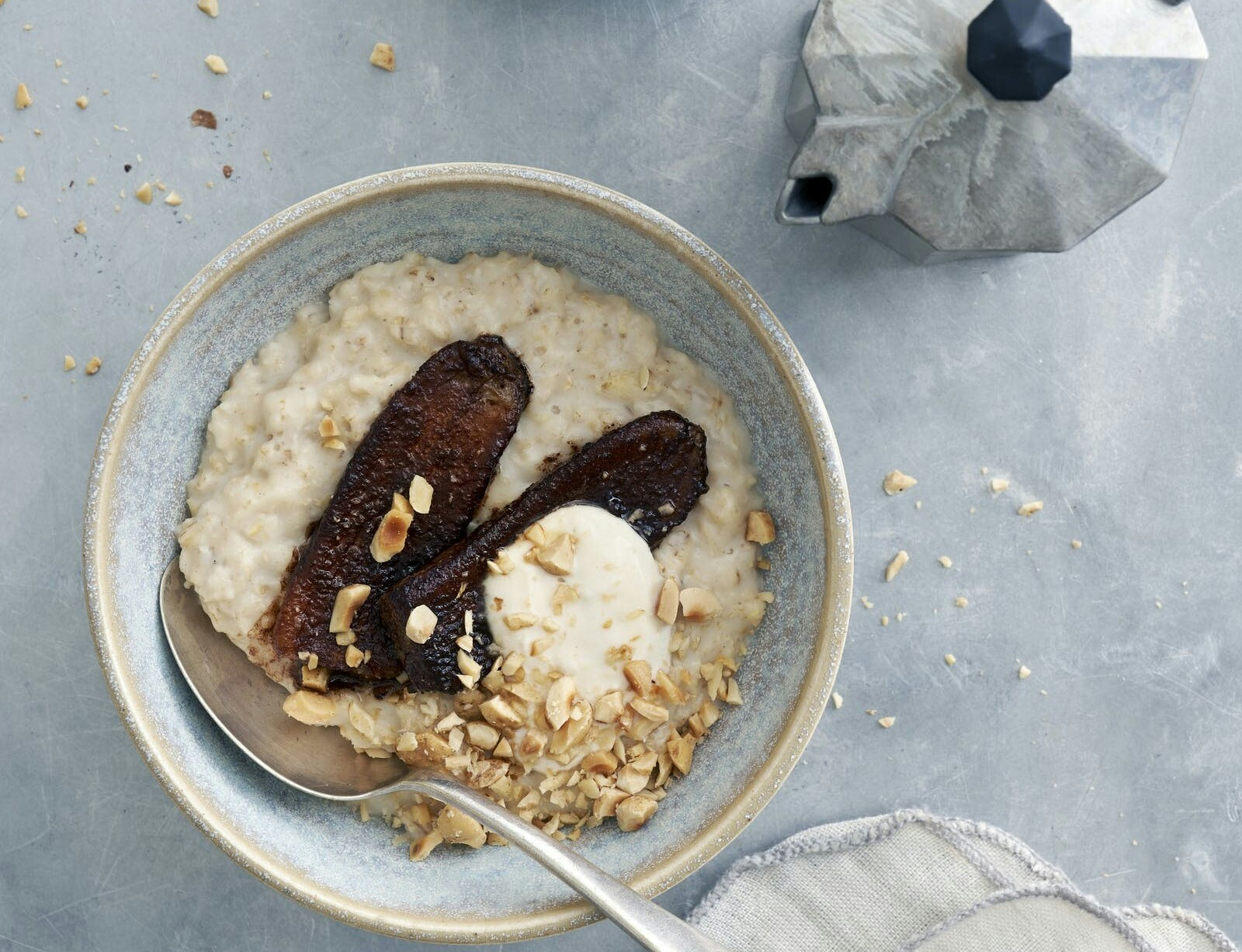 Havregrød med stegte bananer