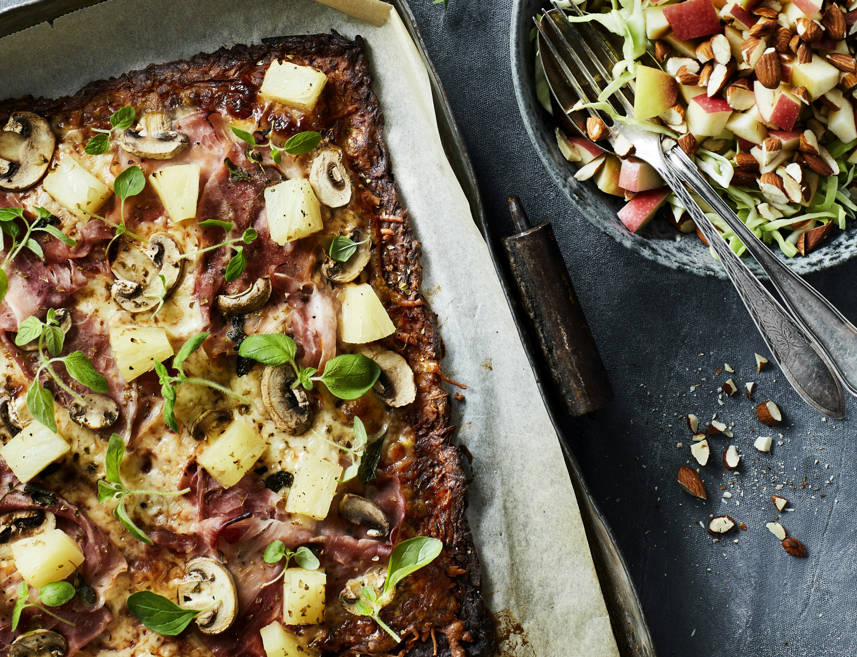 Hawaii-pizza på kartoffelbund