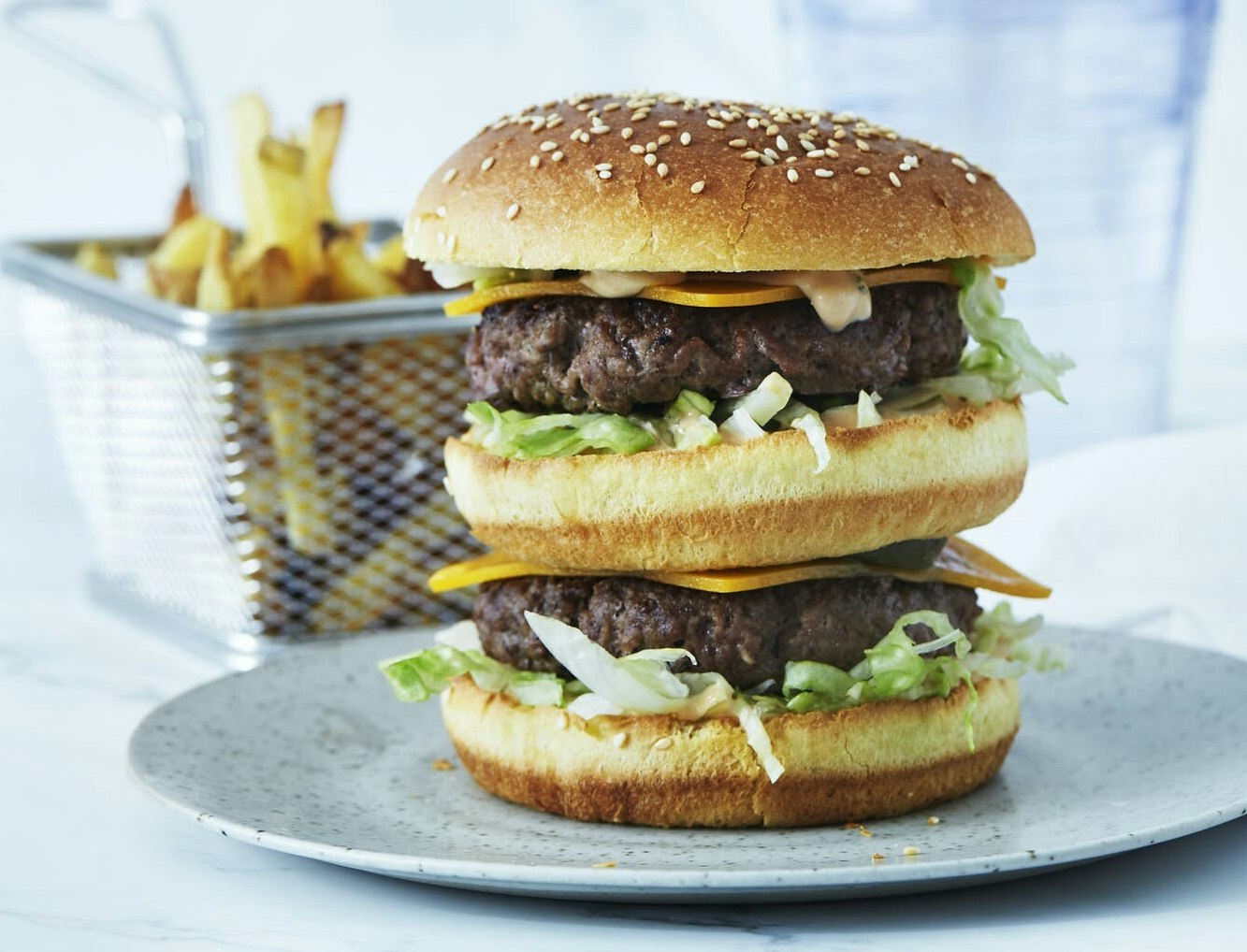 Hjemmelavet Big Mac-burger