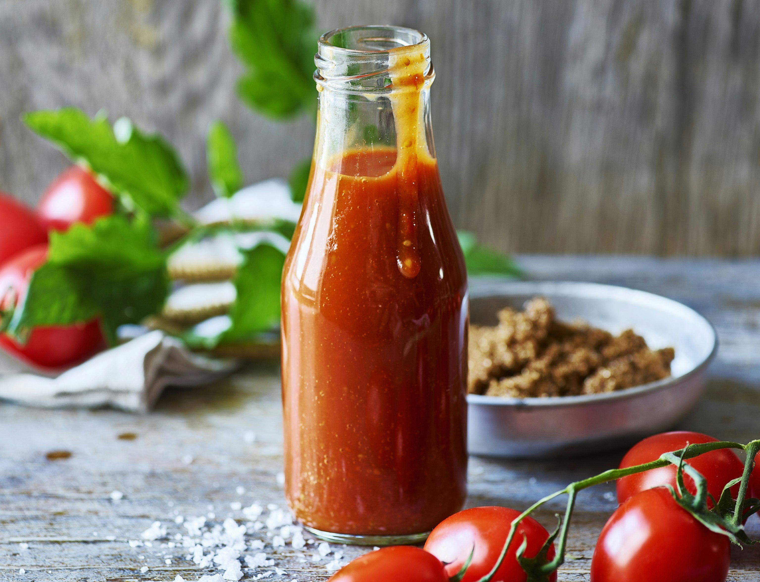 Hjemmelavet tomatketchup med paprika