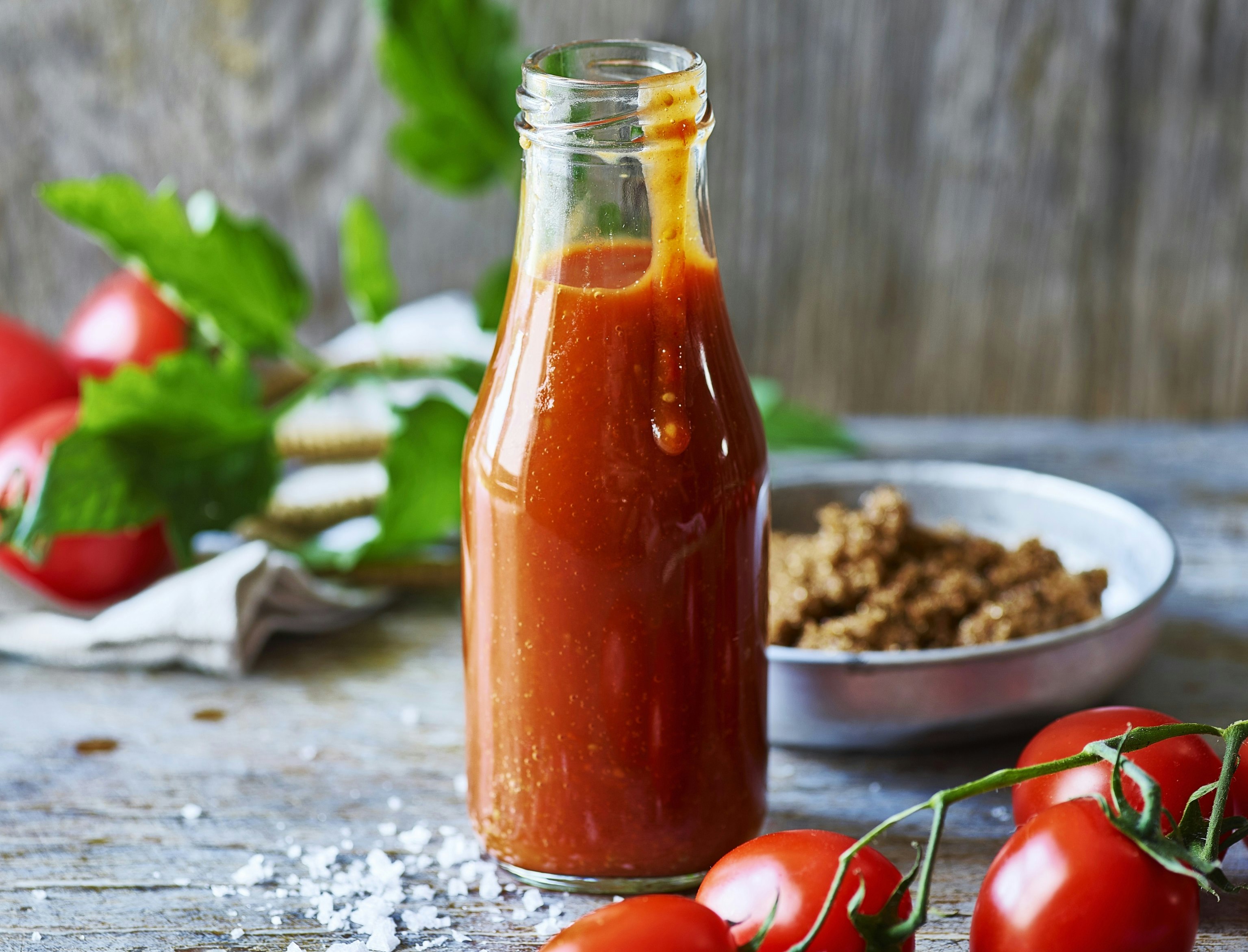 Hjemmelavet tomatketchup med paprika
