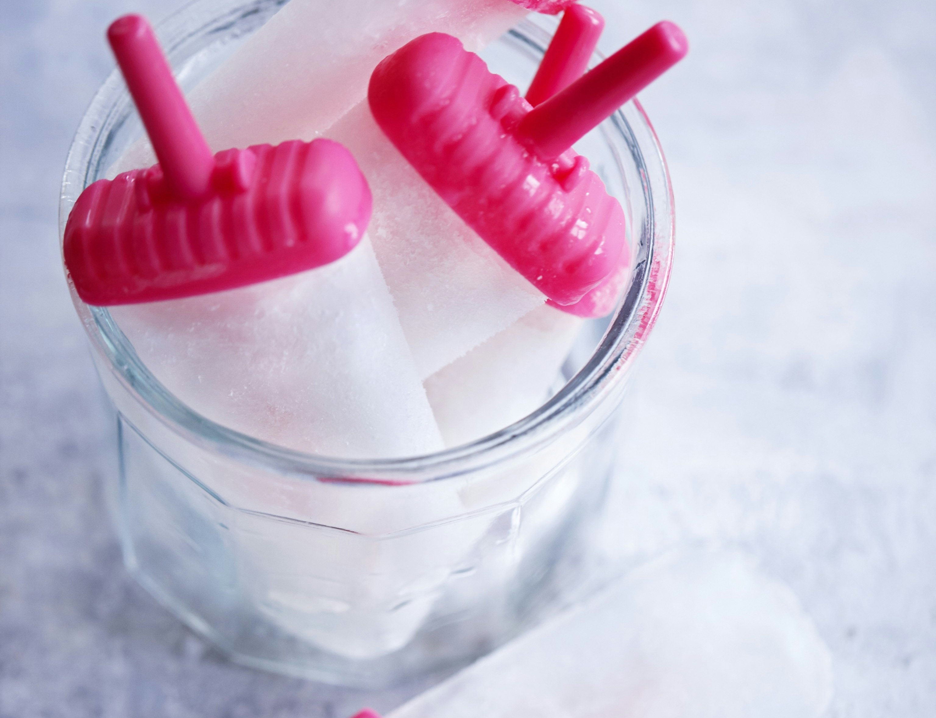 Hyldeblomst-ispinde med citron