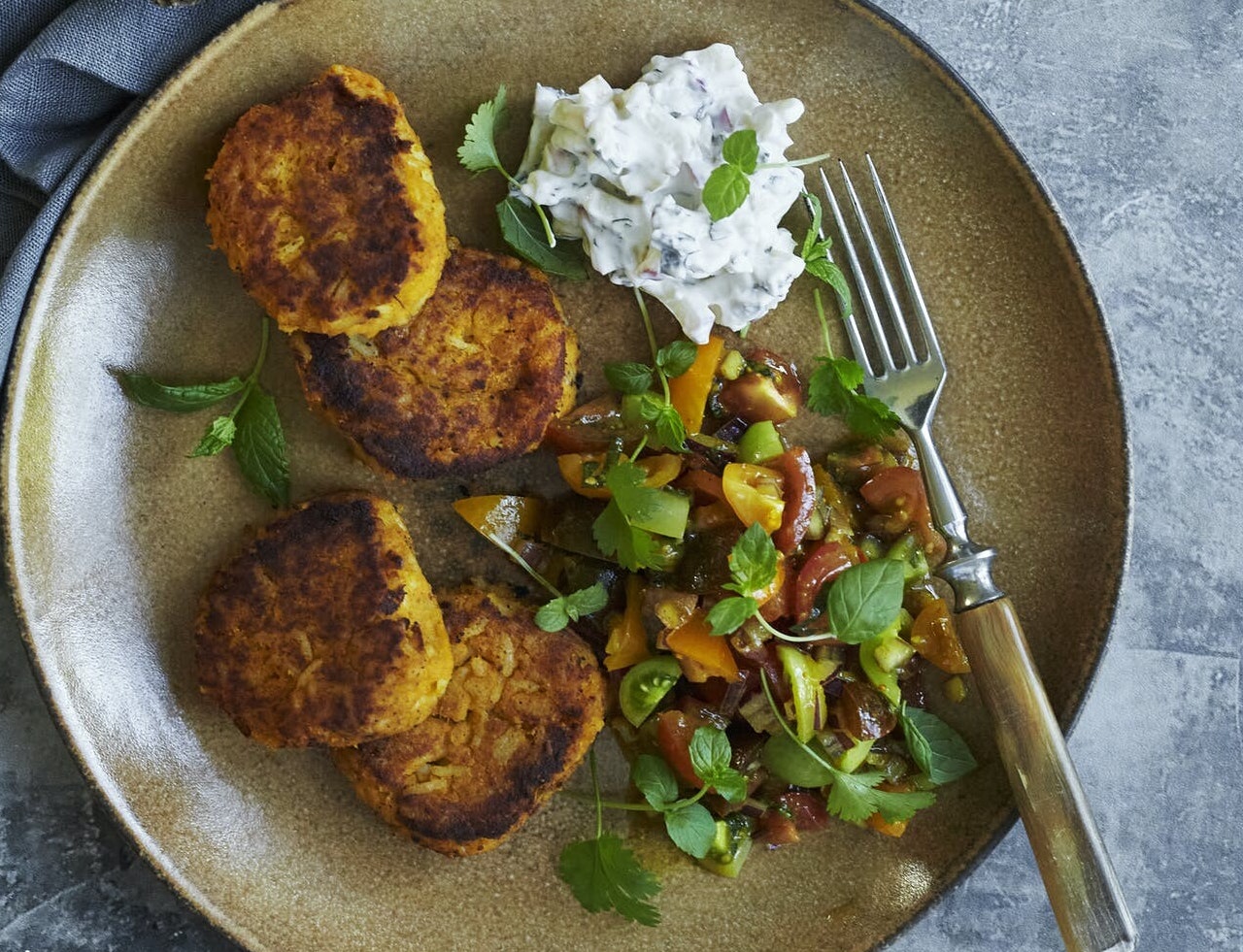 Indiske vegetarfrikadeller med søde kartofler