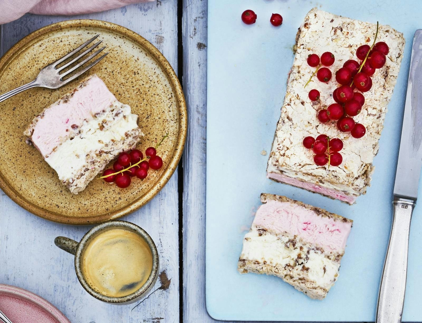 Islagkage med ribs- og Daim-parfait