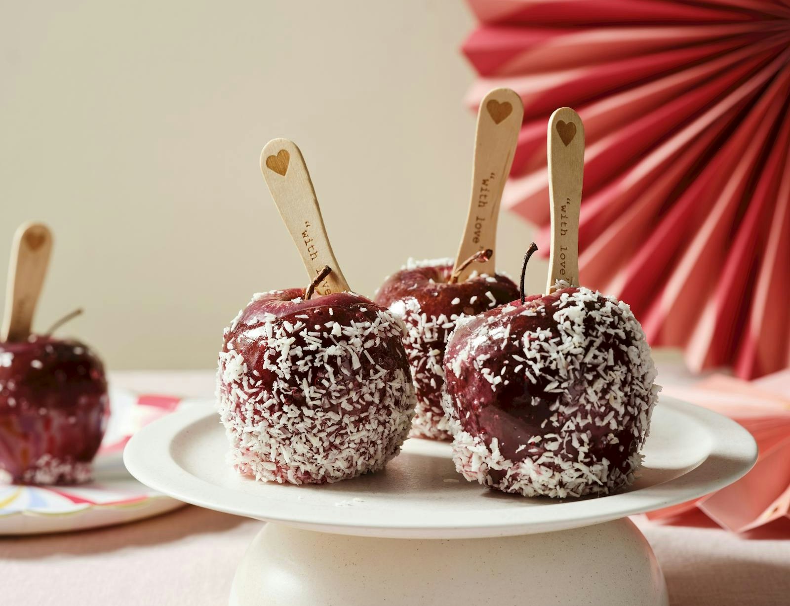 Kandiserede æbler med kokos