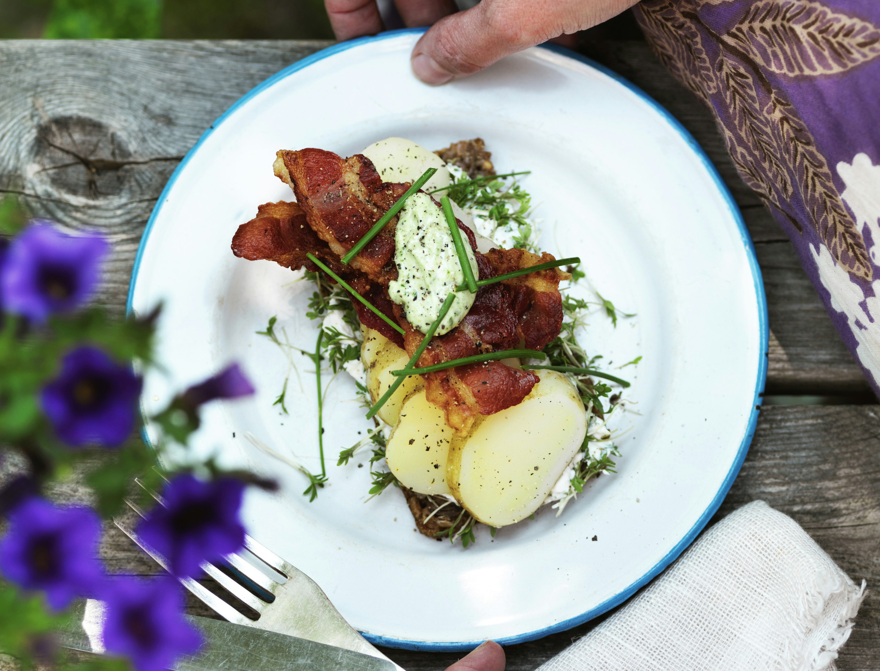 Kartoffelmad med bacon og mayonnaise