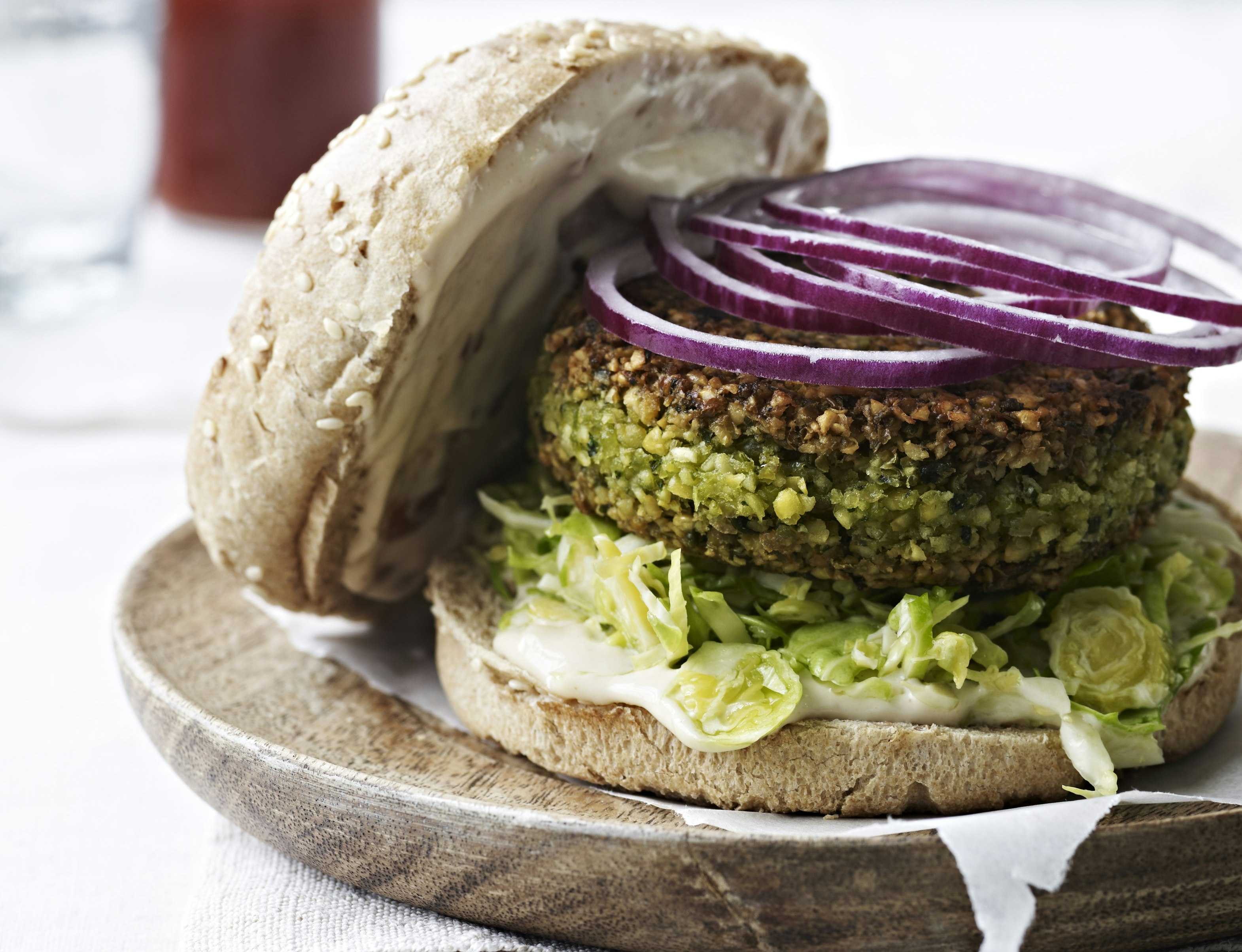 Kikærteburger med chilimayo