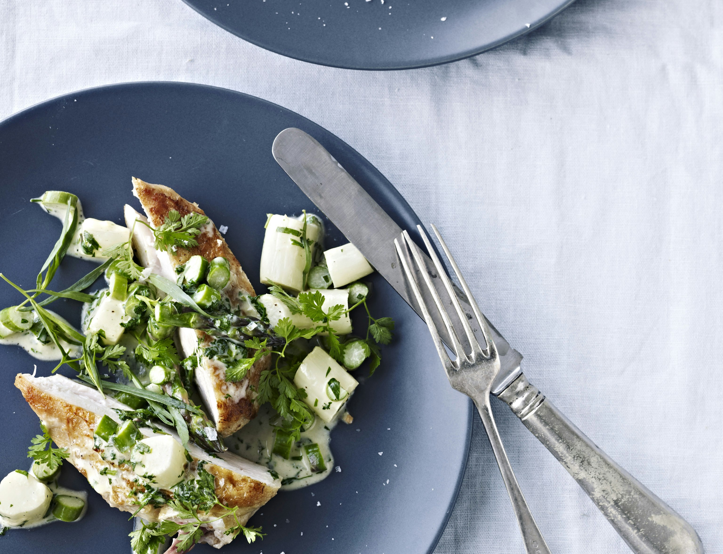 Kylling med asparges i flødesauce