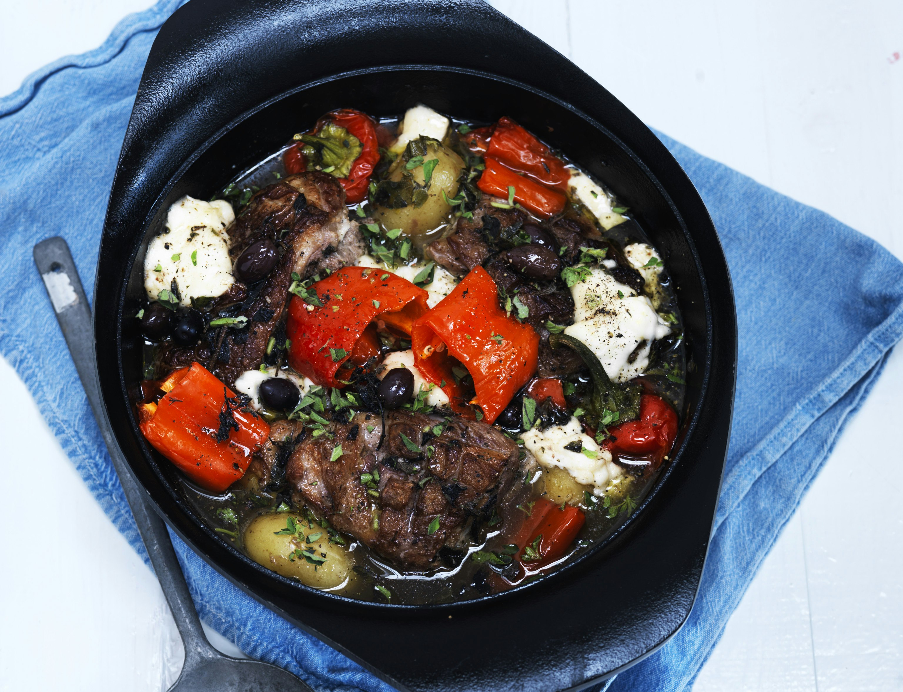 Lammeculotte med oliven og halloumi