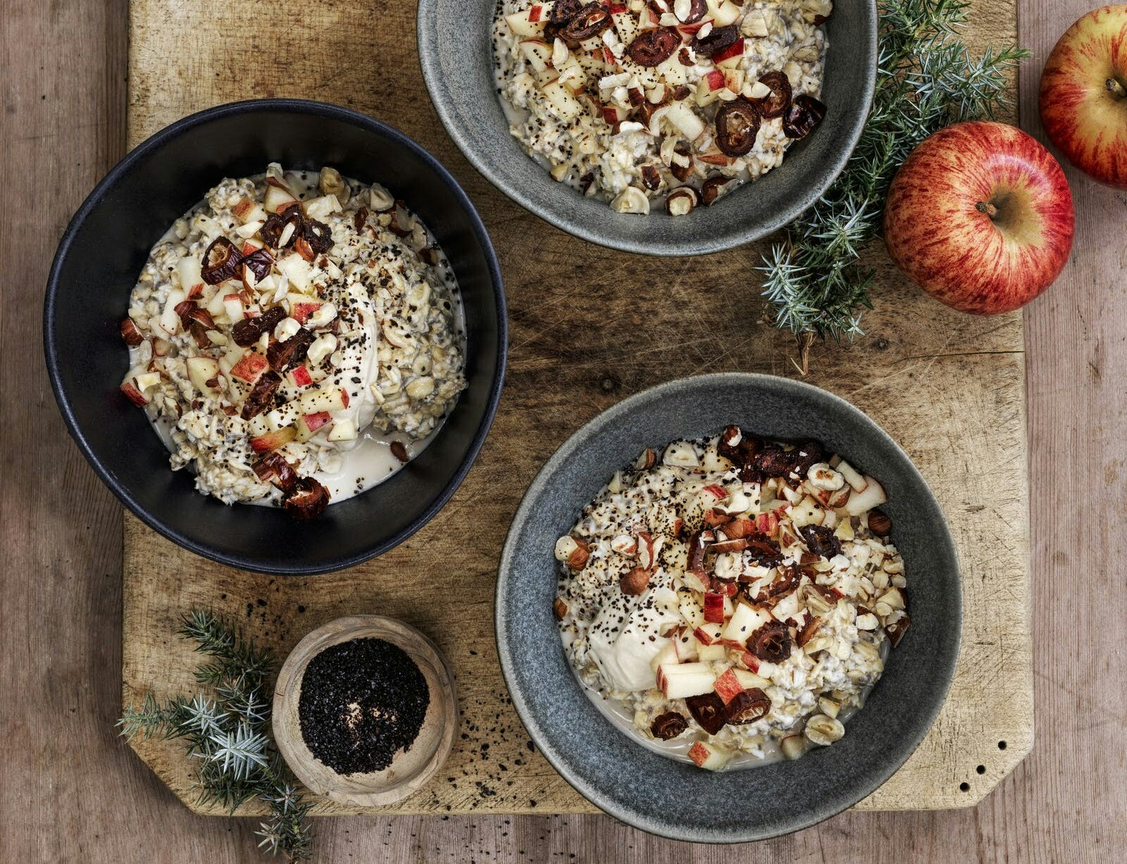Overnight oat med æble og peanutbutter