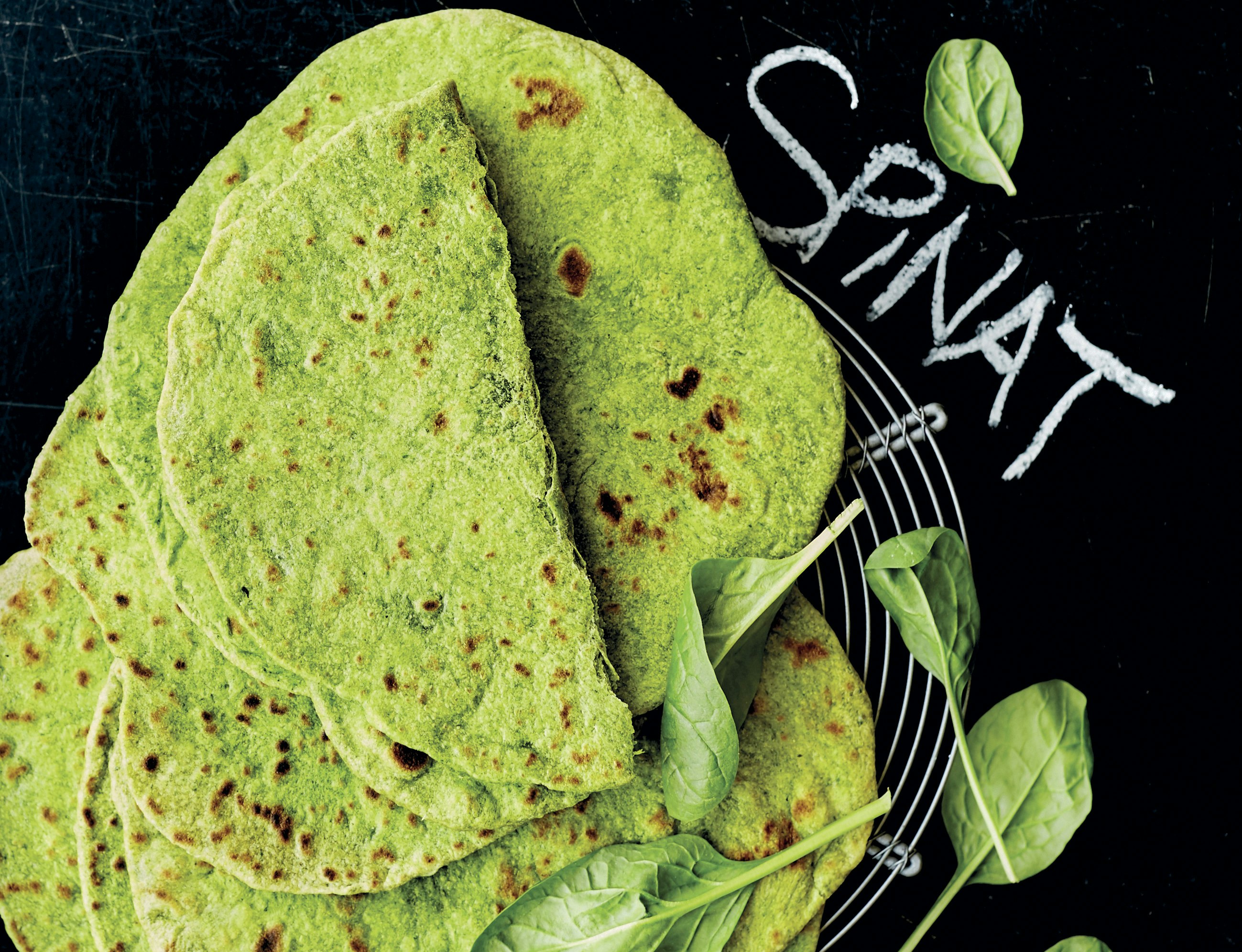 Pandestegte fladbrød med spinat