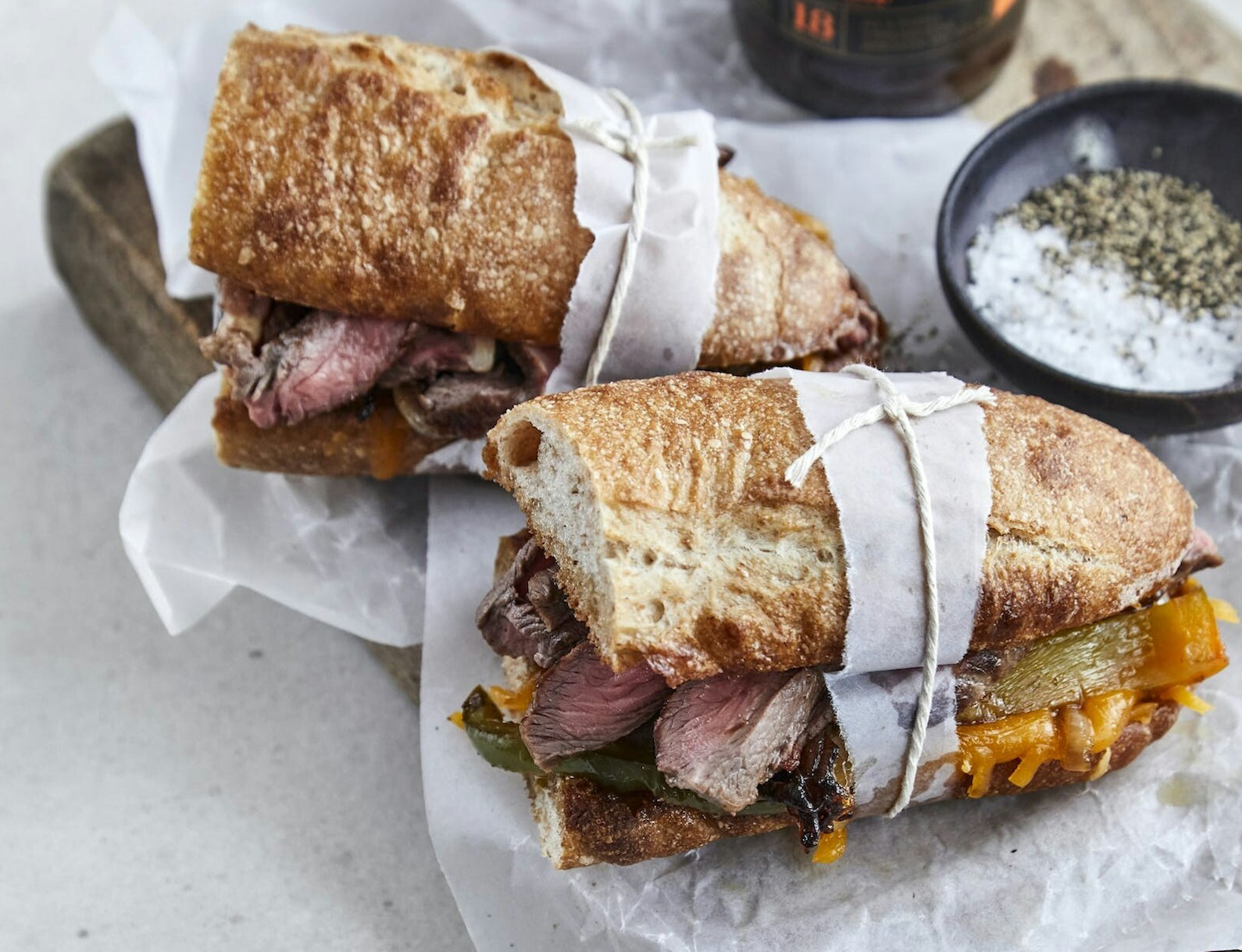 Philly cheese steak-sandwich