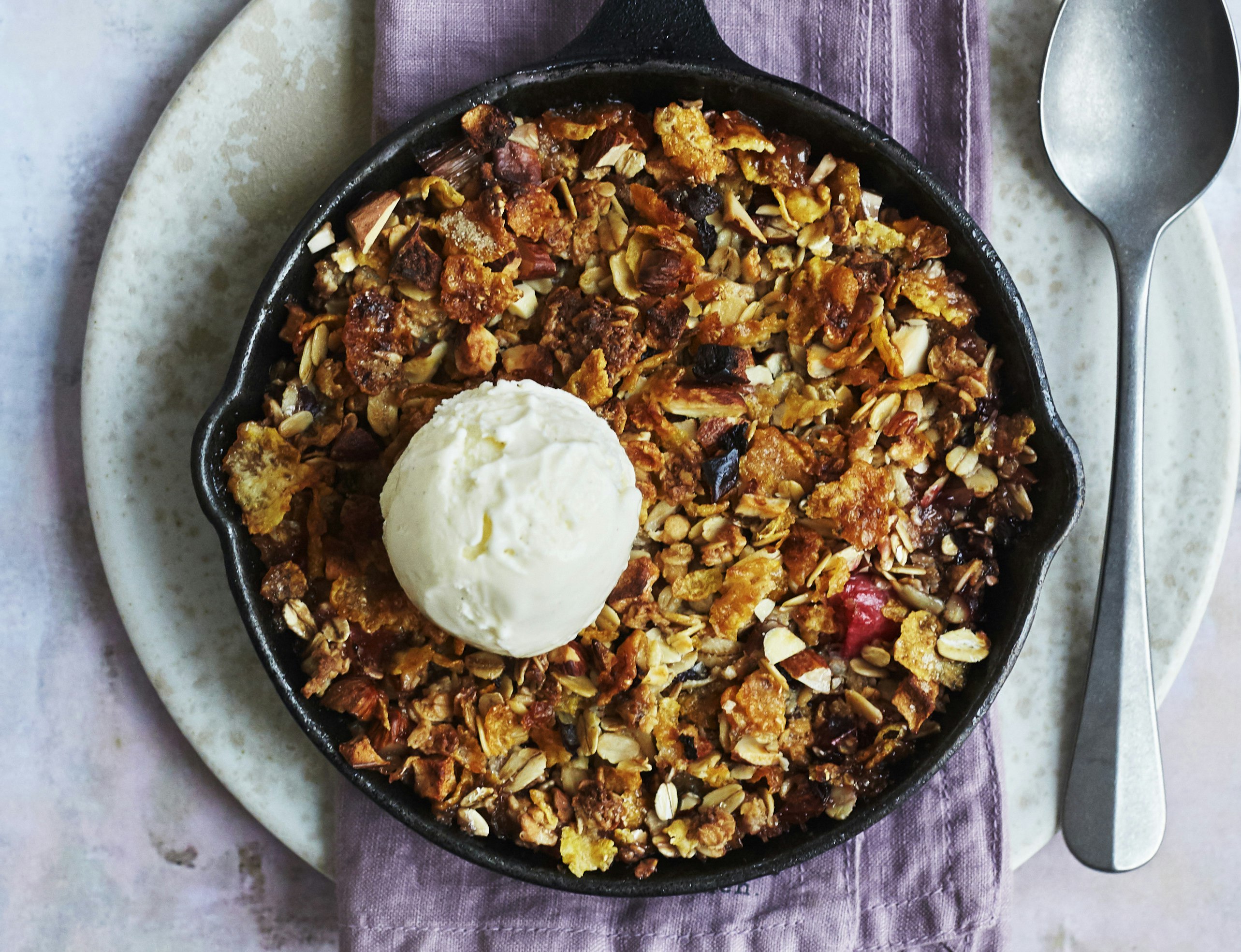 Rabarbercrumble med mysli