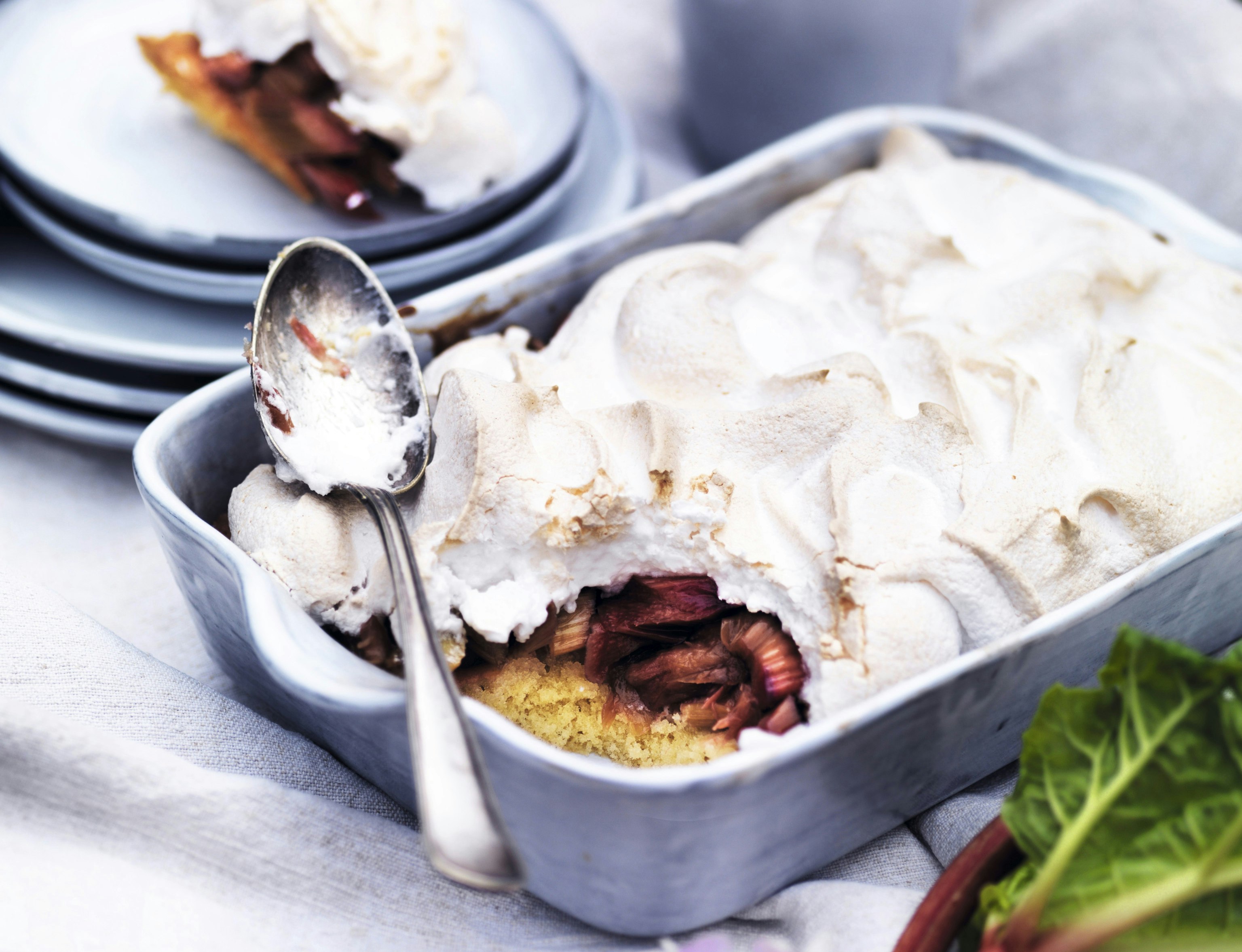 Rabarberkage med marengslåg