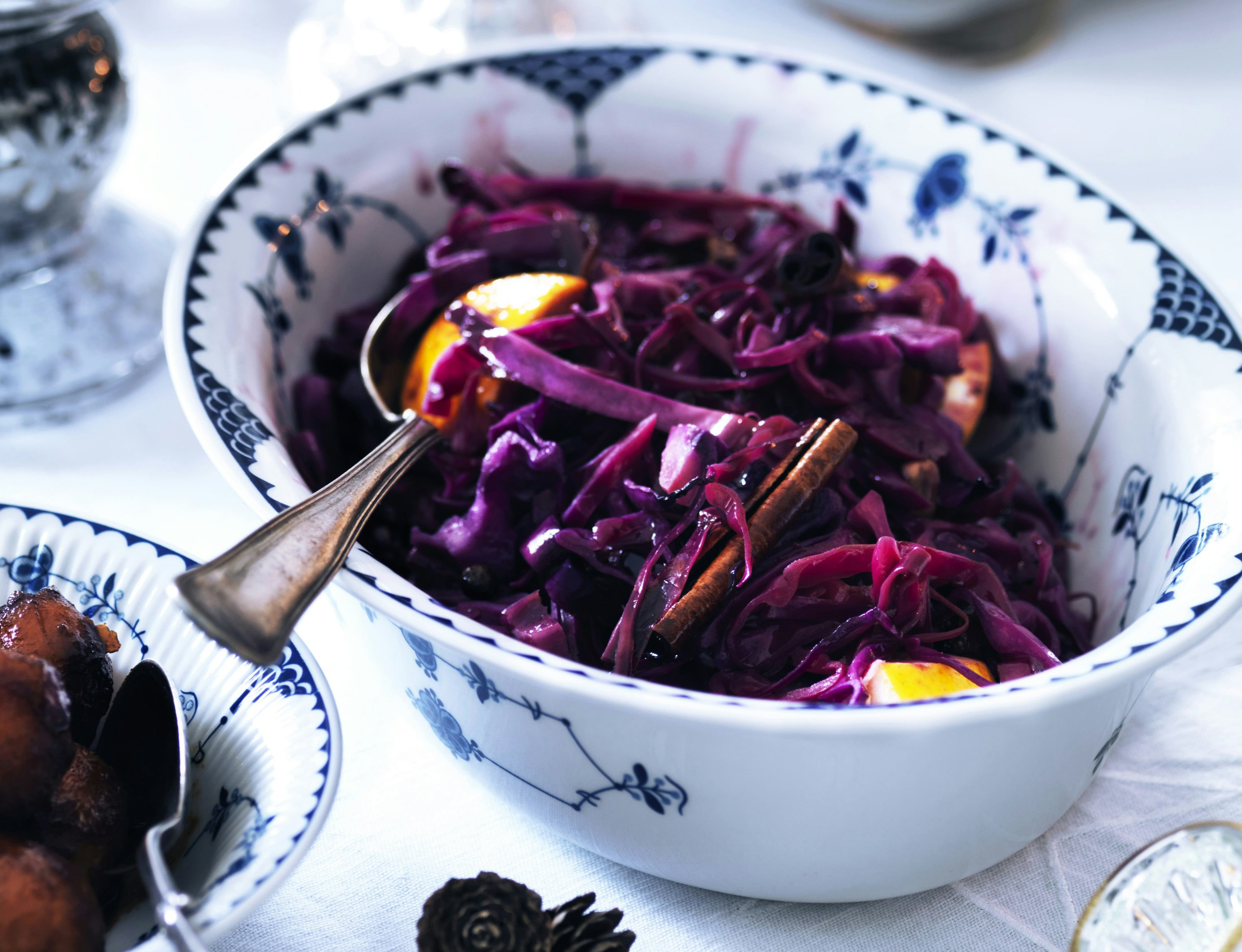 Rødkål med appelsin og kanel