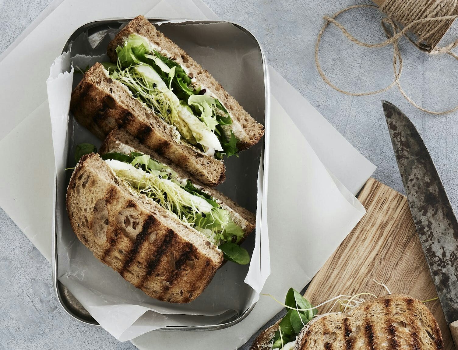 Sandwich med mozzarella og avocado