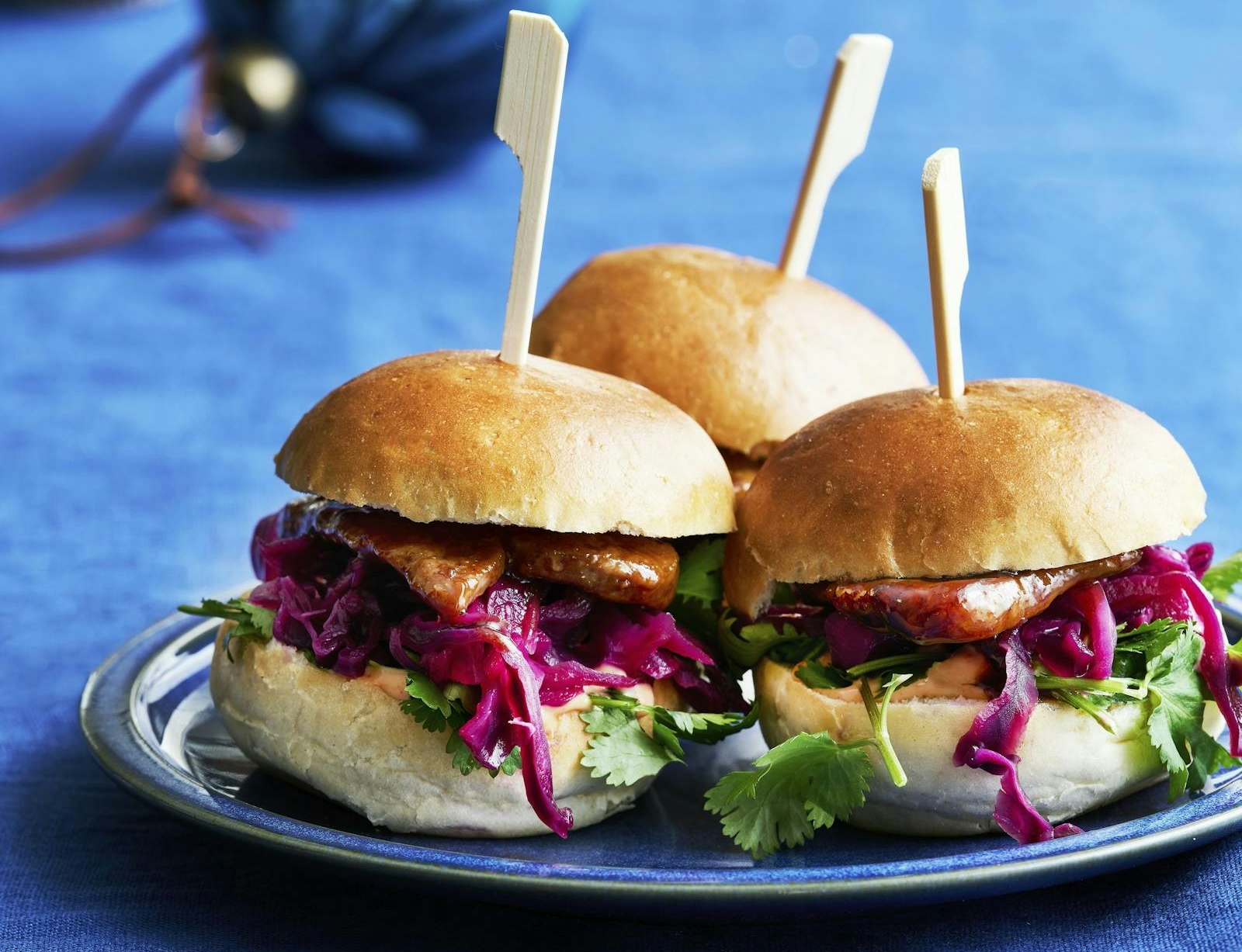 Sliders med hoisin-gris og rødkål